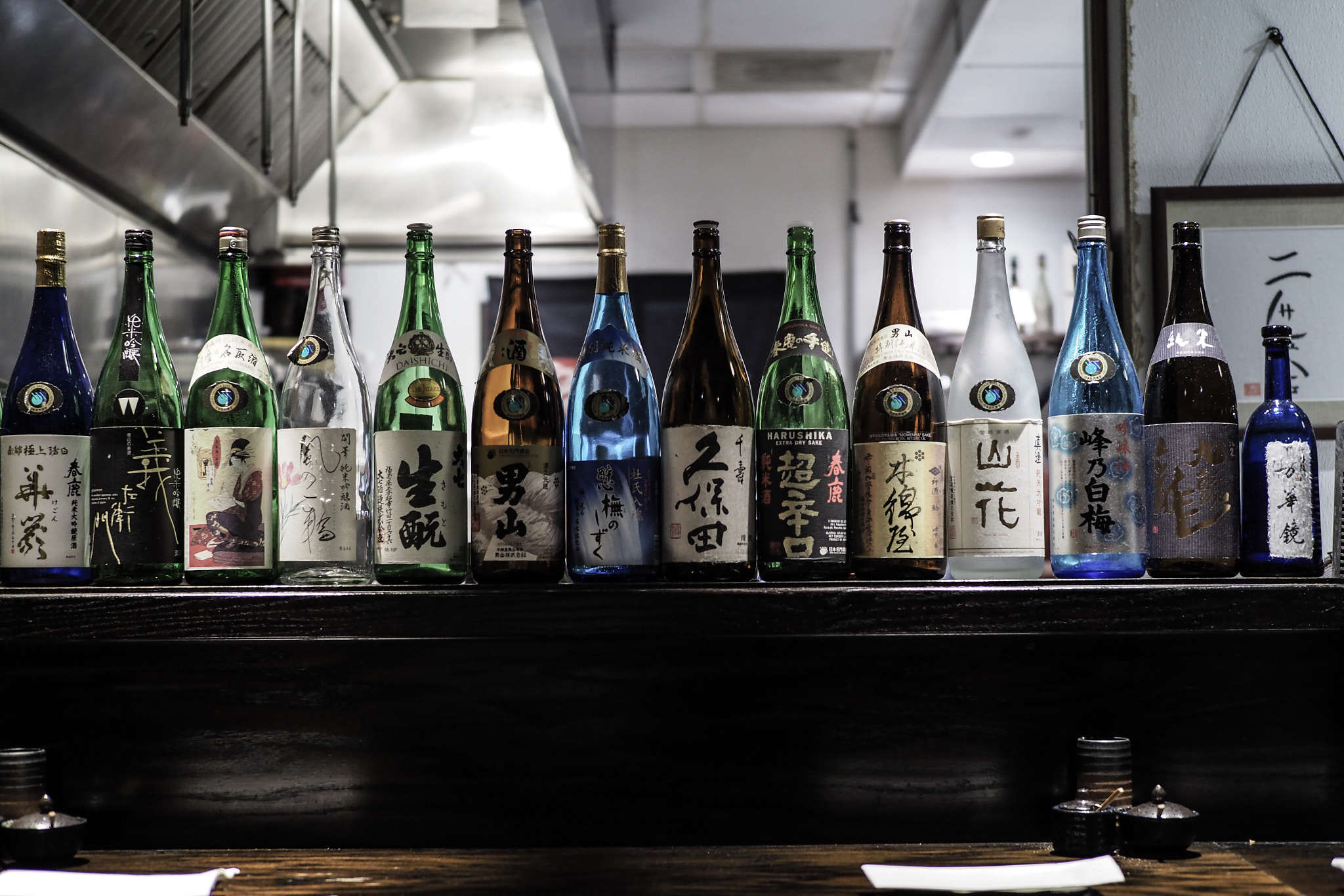 Olympus OM-D E-M1 Mark II + OLYMPUS M.25mm F1.2 sample photo. Sake photography