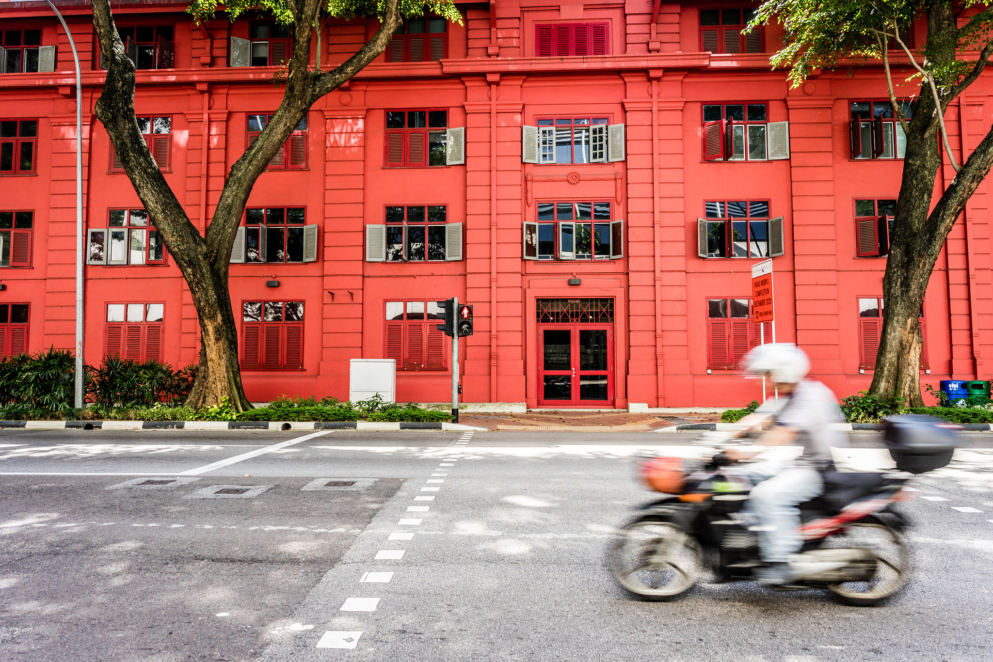 Sony a7 II + ZEISS Batis 25mm F2 sample photo. Red dot design museum singapore photography