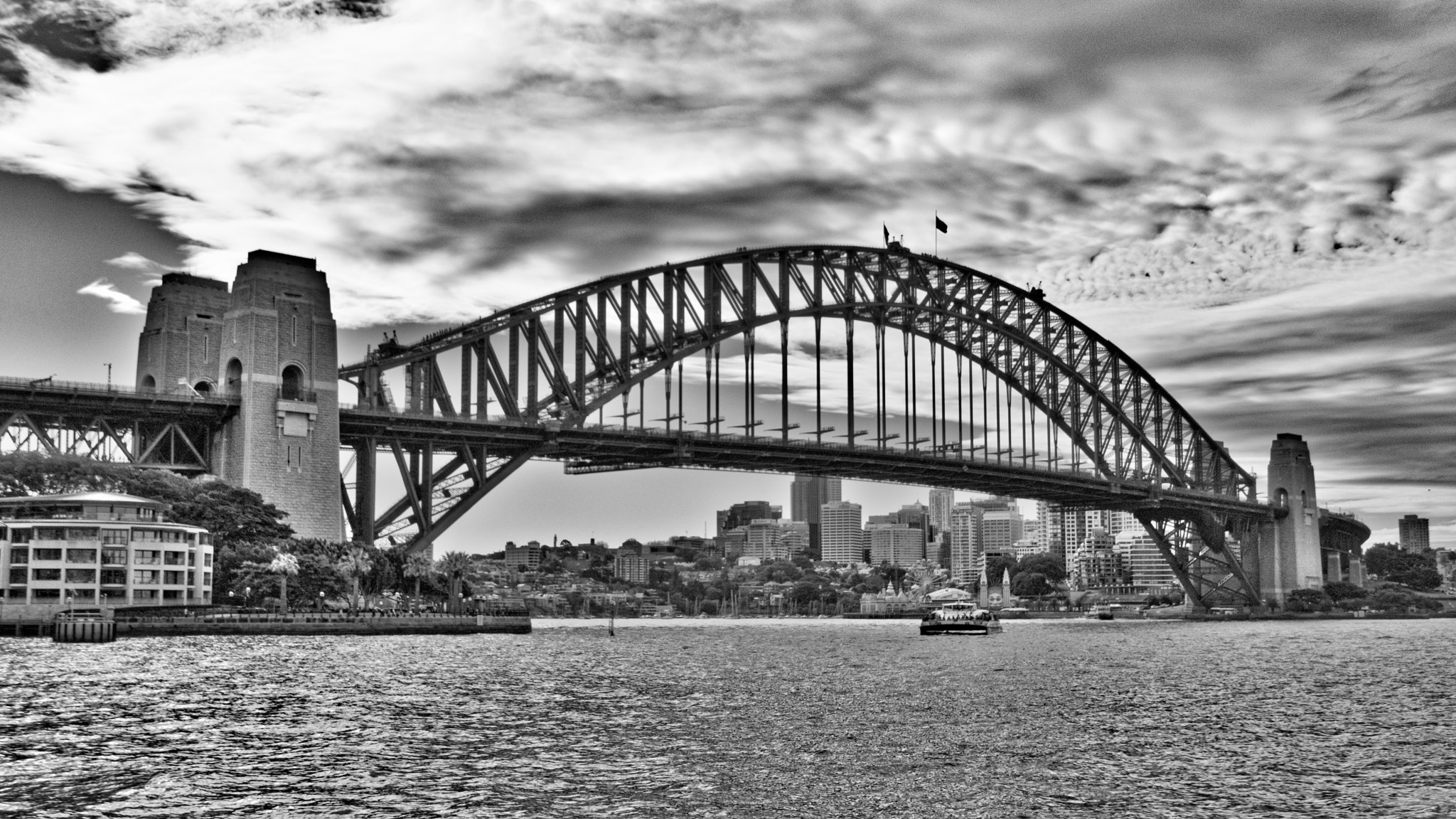 1 NIKKOR VR 10-100mm f/4-5.6 sample photo. Sydney harbour bridge photography