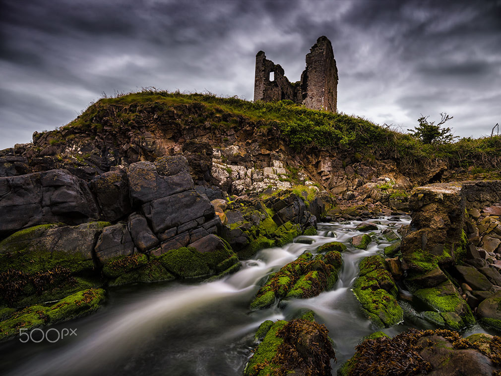 Schneider LS 28mm f/4.5 sample photo. Minard castle photography