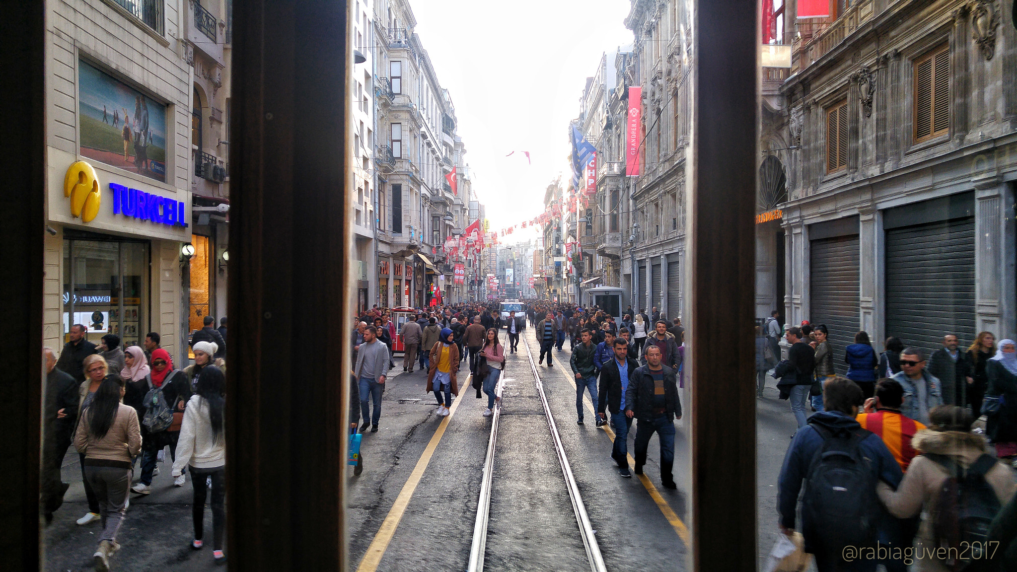 LG H815TR sample photo. Istiklal photography