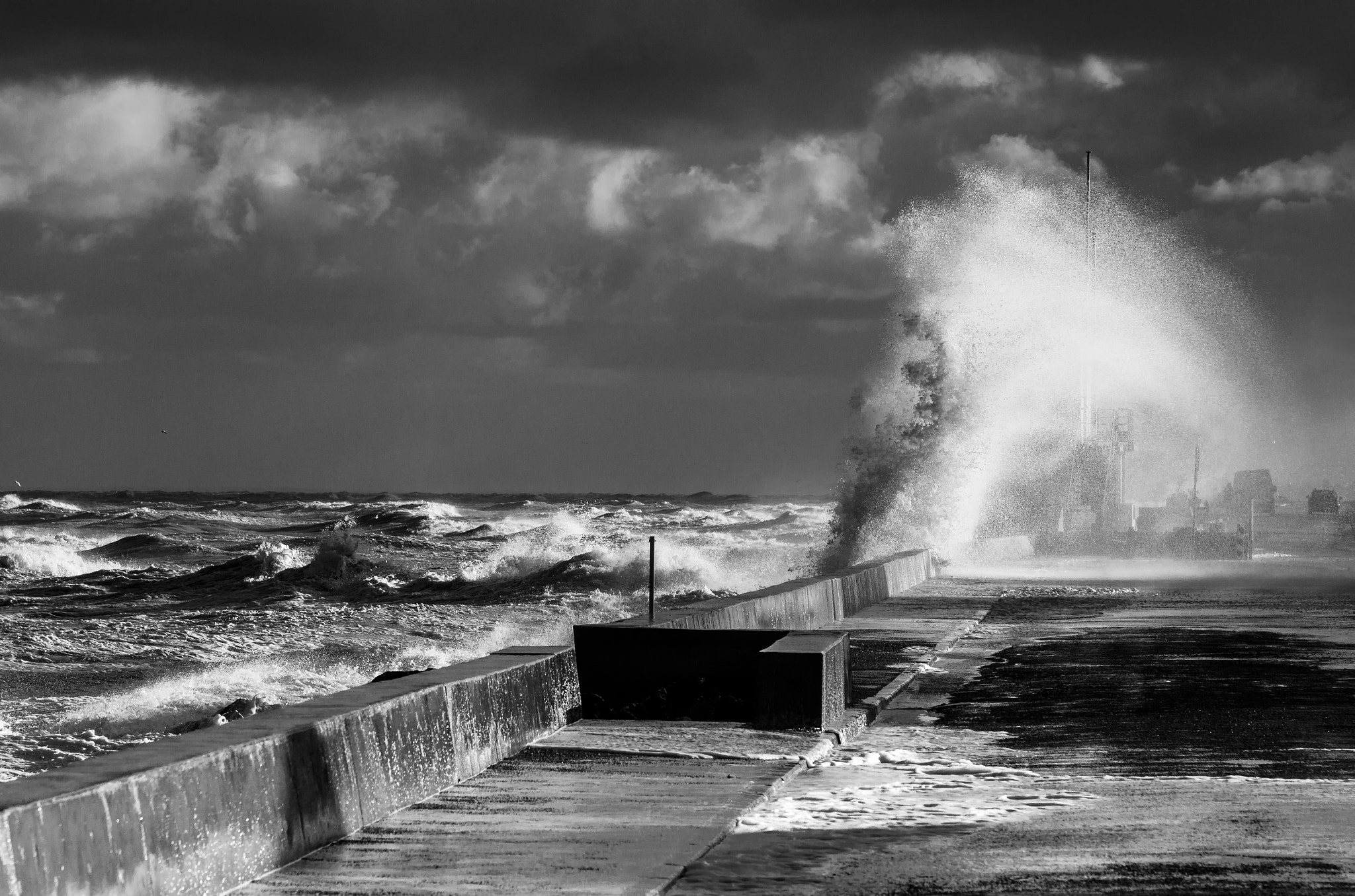 Pentax K-5 sample photo. Tempête à ver sur mer (normandie) photography