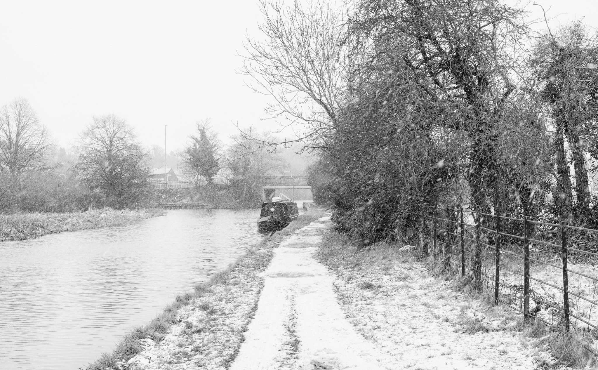 Nikon D800E sample photo. Snow on grand union canal photography