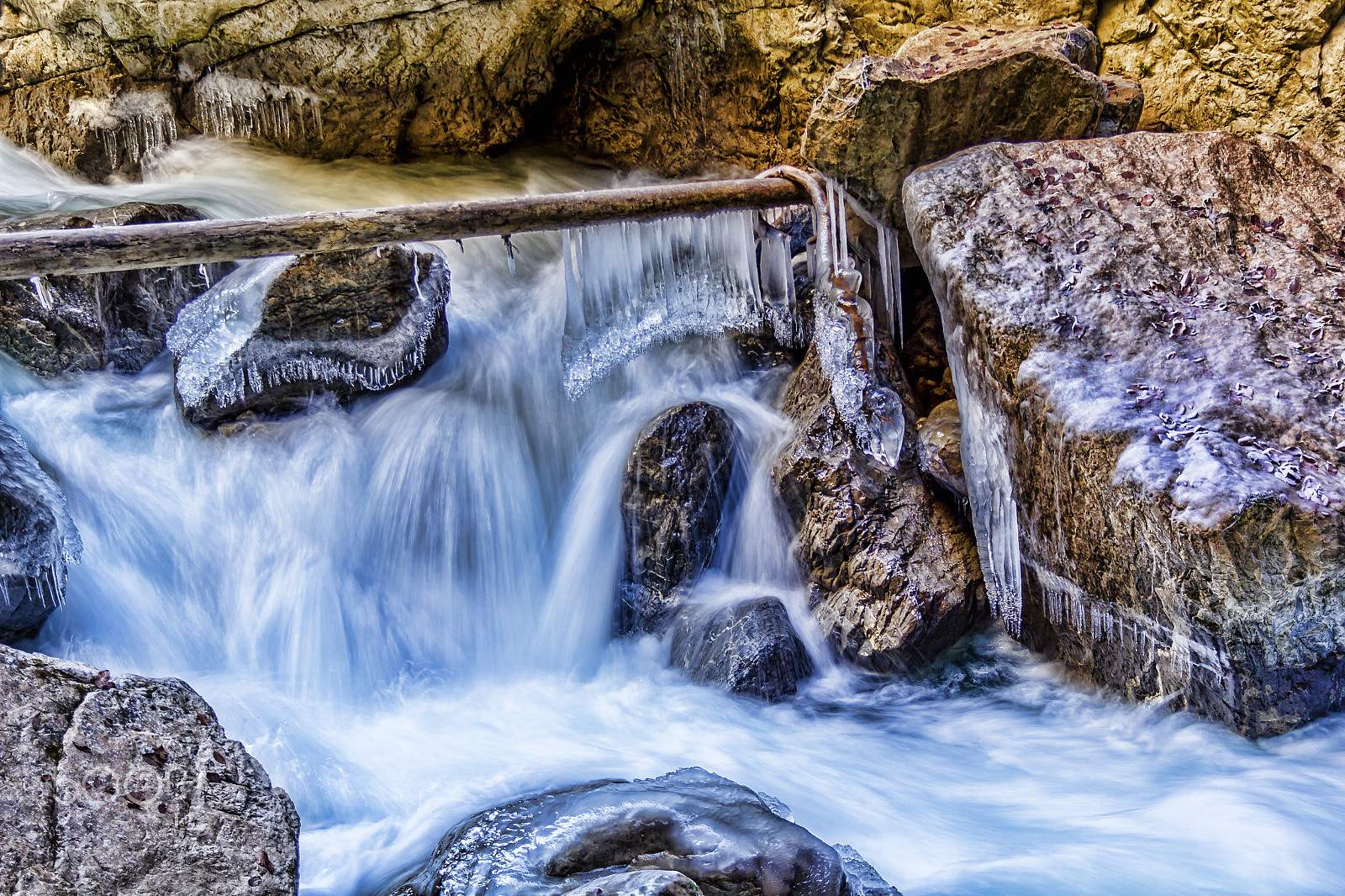 Canon EF-S 18-55mm F3.5-5.6 II sample photo. Partnachklamm photography