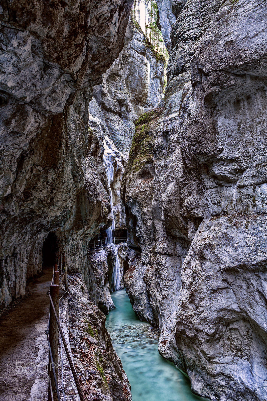 Canon EF-S 18-55mm F3.5-5.6 II sample photo. Partnachklamm photography