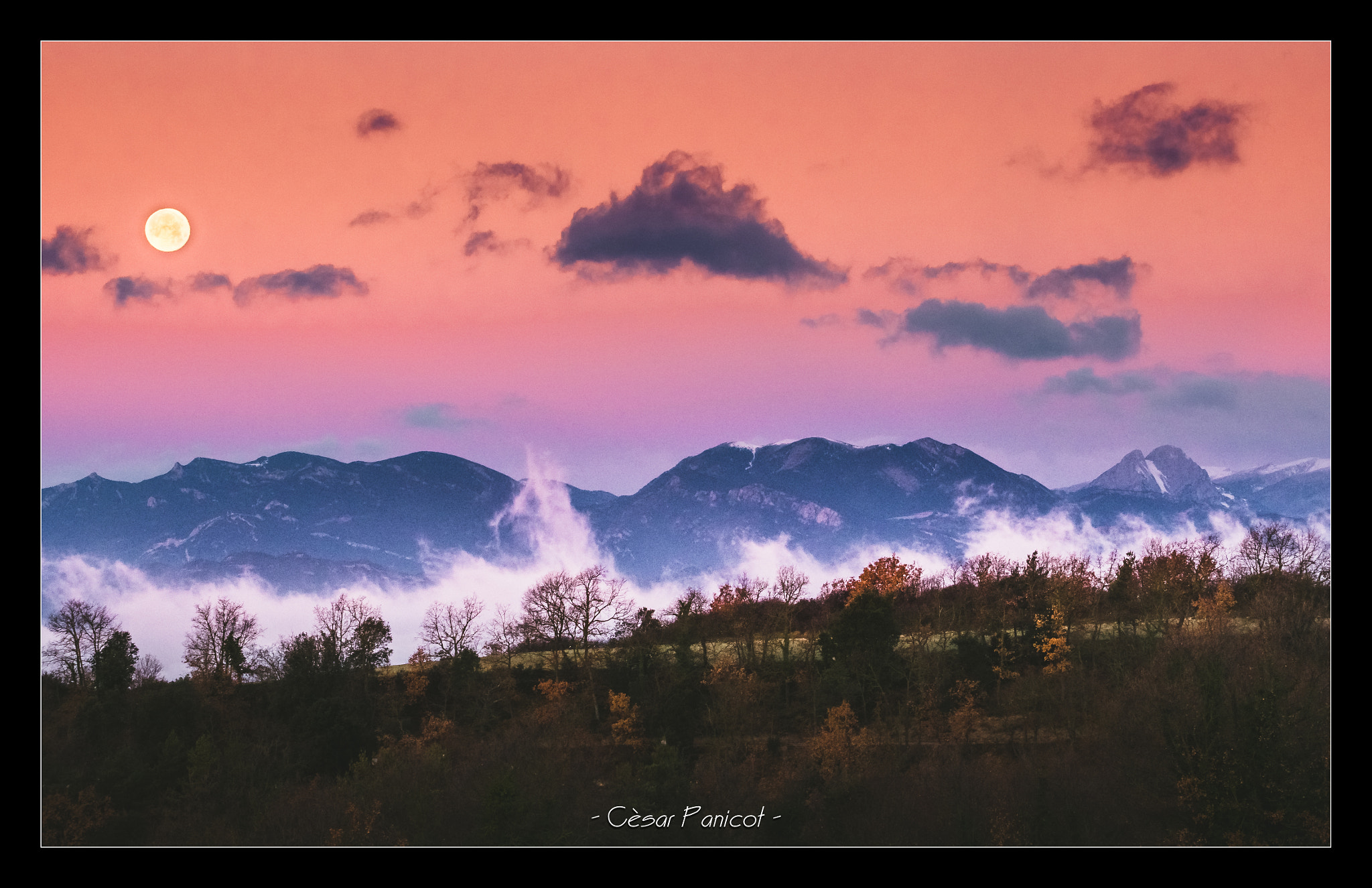 Tamron 14-150mm F3.5-5.8 Di III sample photo. La lluna i el pedraforca photography