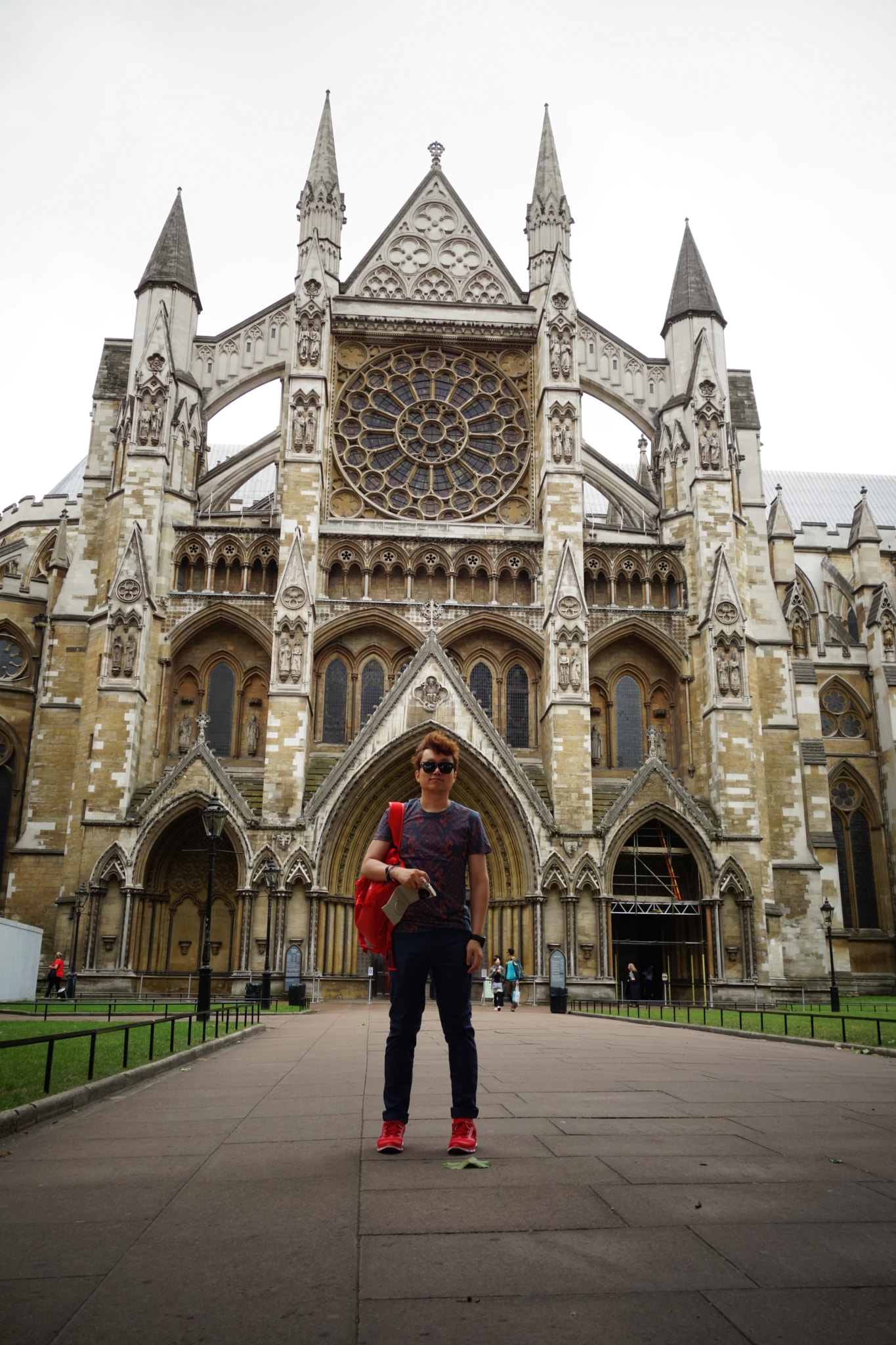 Sony Cyber-shot DSC-RX100 + Sony 28-100mm F1.8-4.9 sample photo. Westminster abbey photography