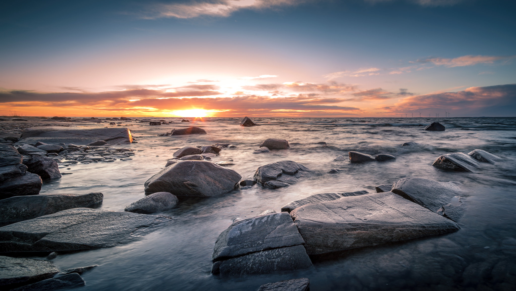 Canon EOS 6D + Canon EF 20mm F2.8 USM sample photo. Windy sunset photography