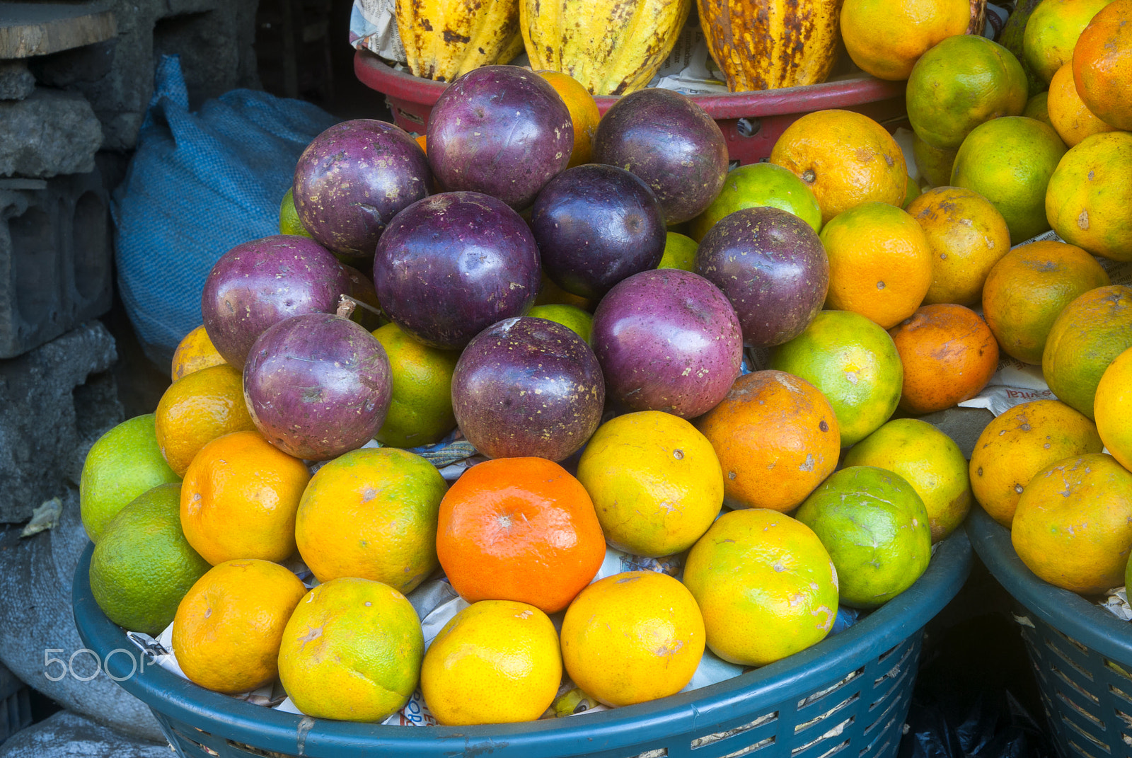 Nikon D200 sample photo. Sale of organic tropical fruits in guatemala photography
