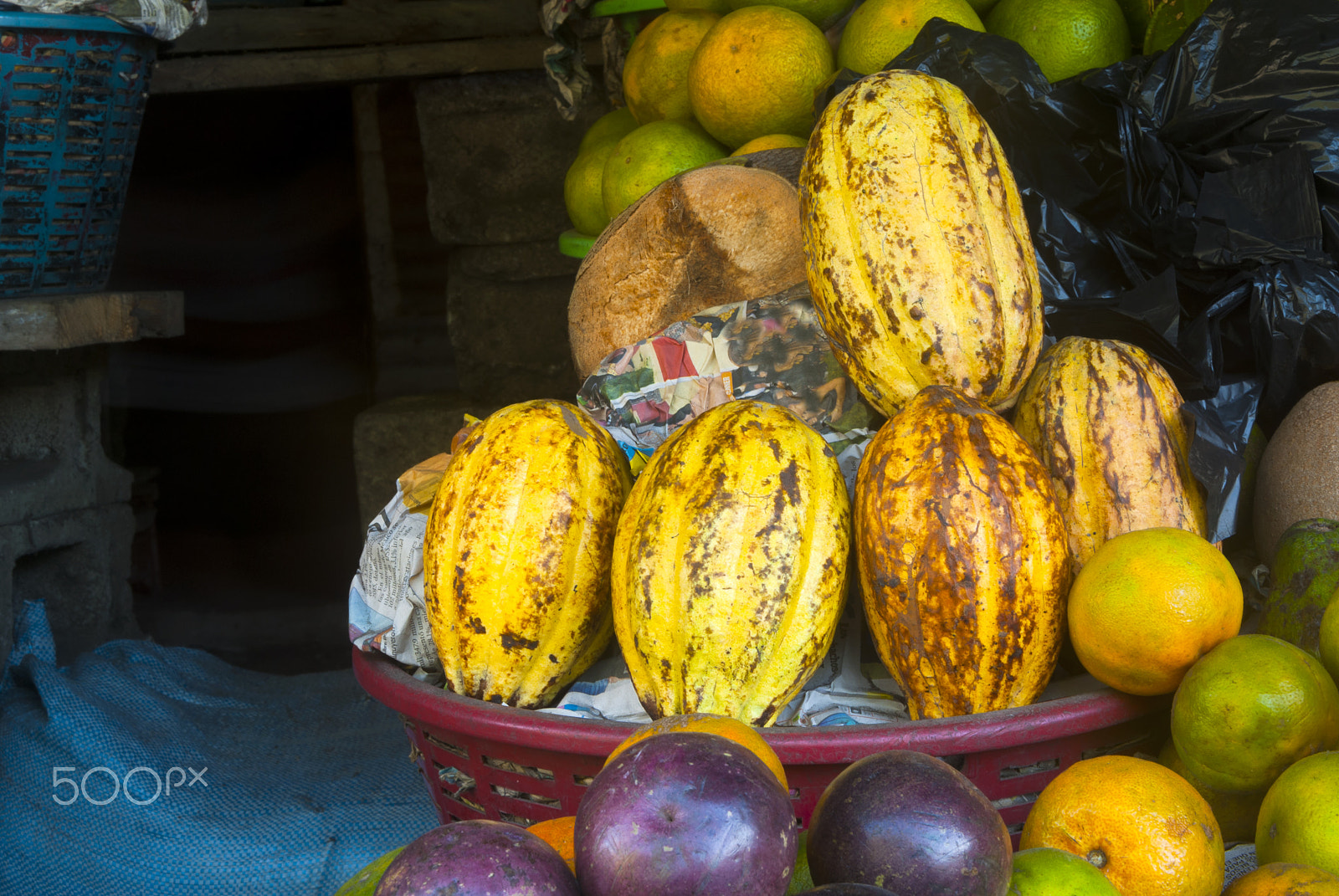 Nikon D200 sample photo. Sale of organic tropical fruits in guatemala photography