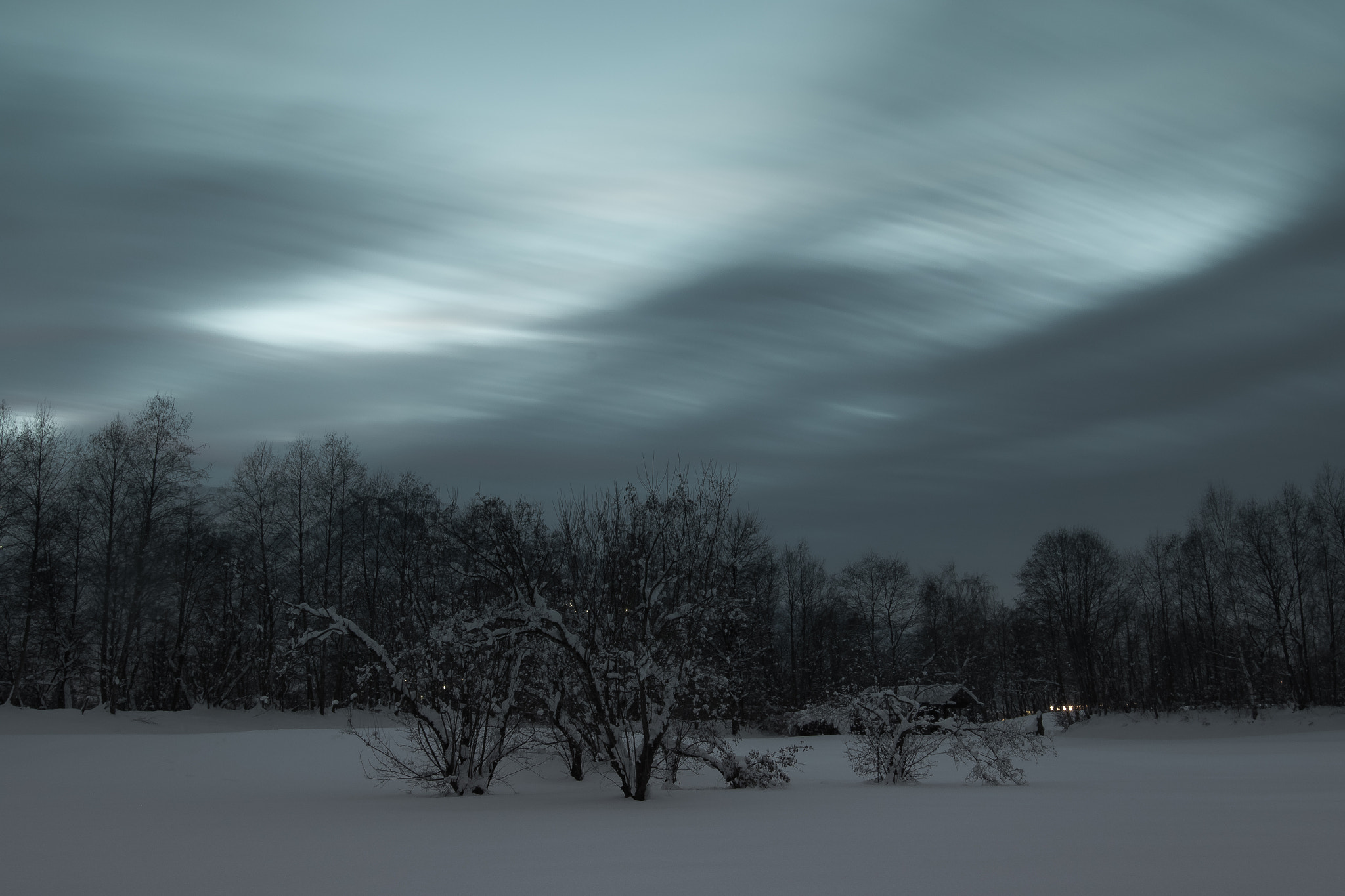 Canon EF 16-35mm F2.8L II USM sample photo. Sunset on a cloudy and cold winter day photography