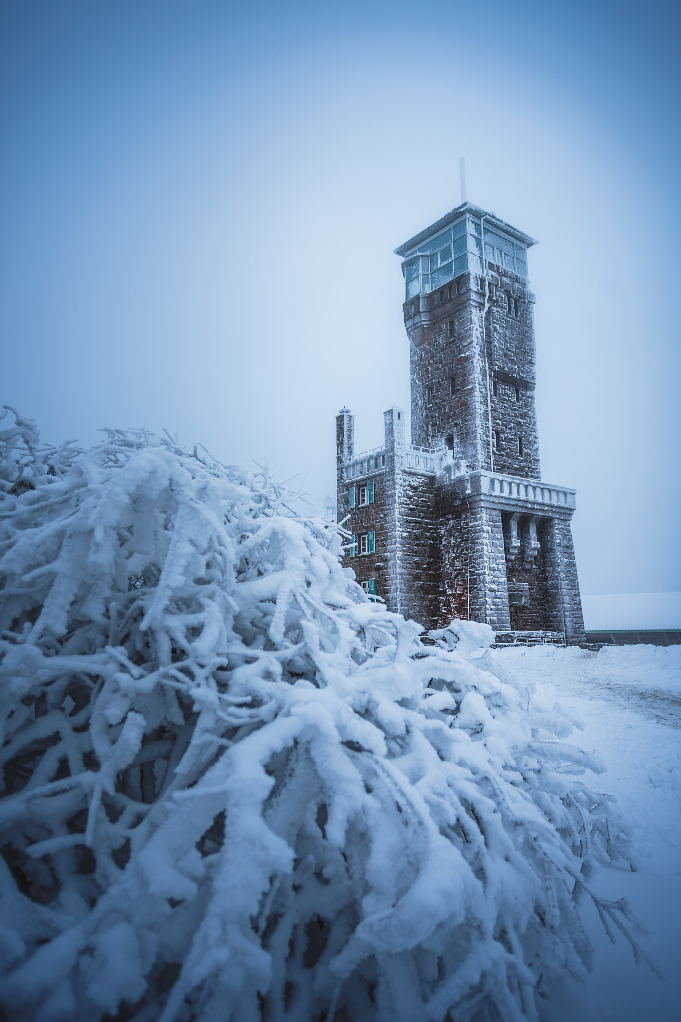Sony a7 II + Tamron 18-270mm F3.5-6.3 Di II PZD sample photo. Iced up observation tower photography