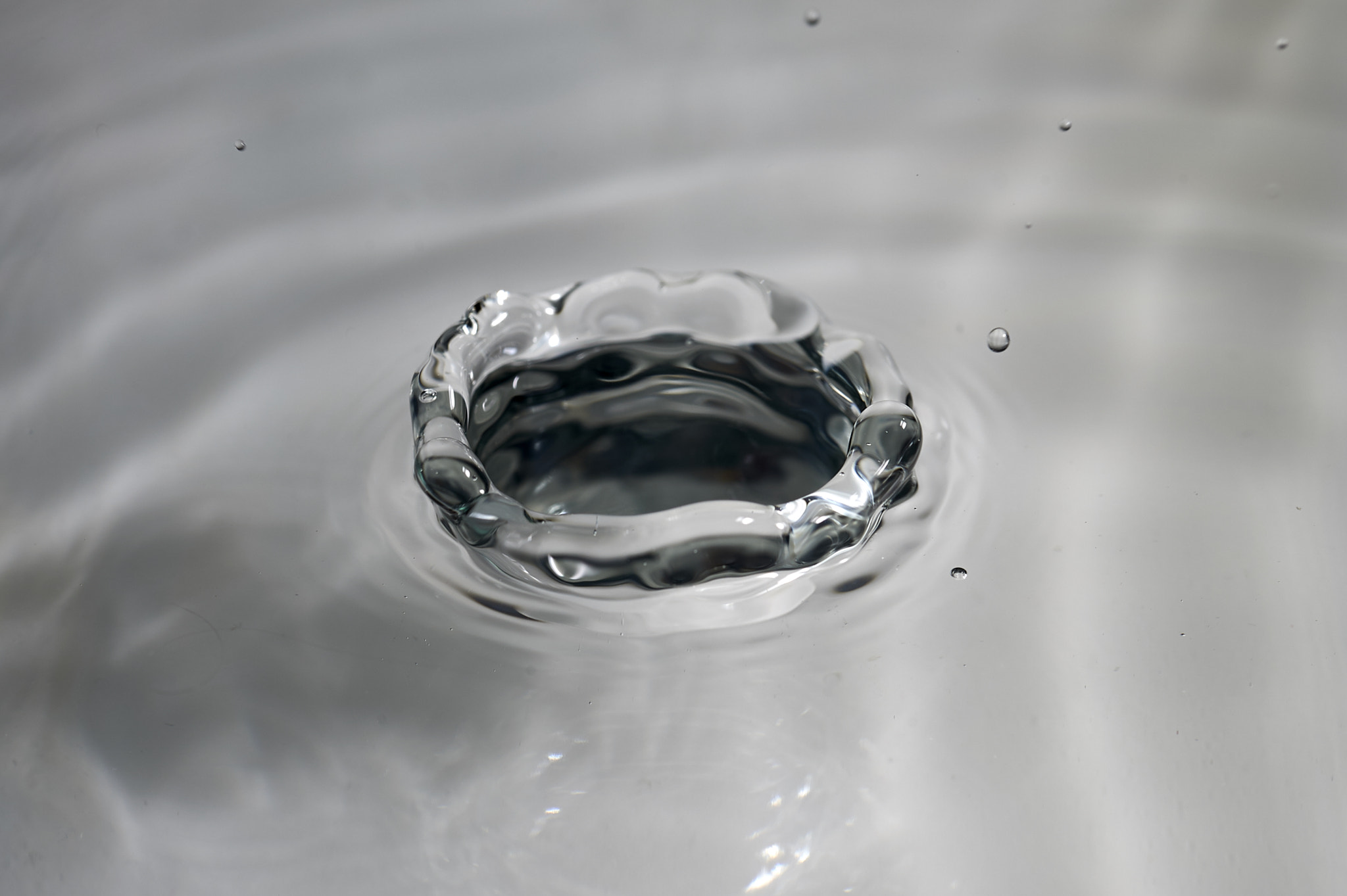 Sigma 105mm F2.8 EX DG OS HSM sample photo. Hole in the water photography