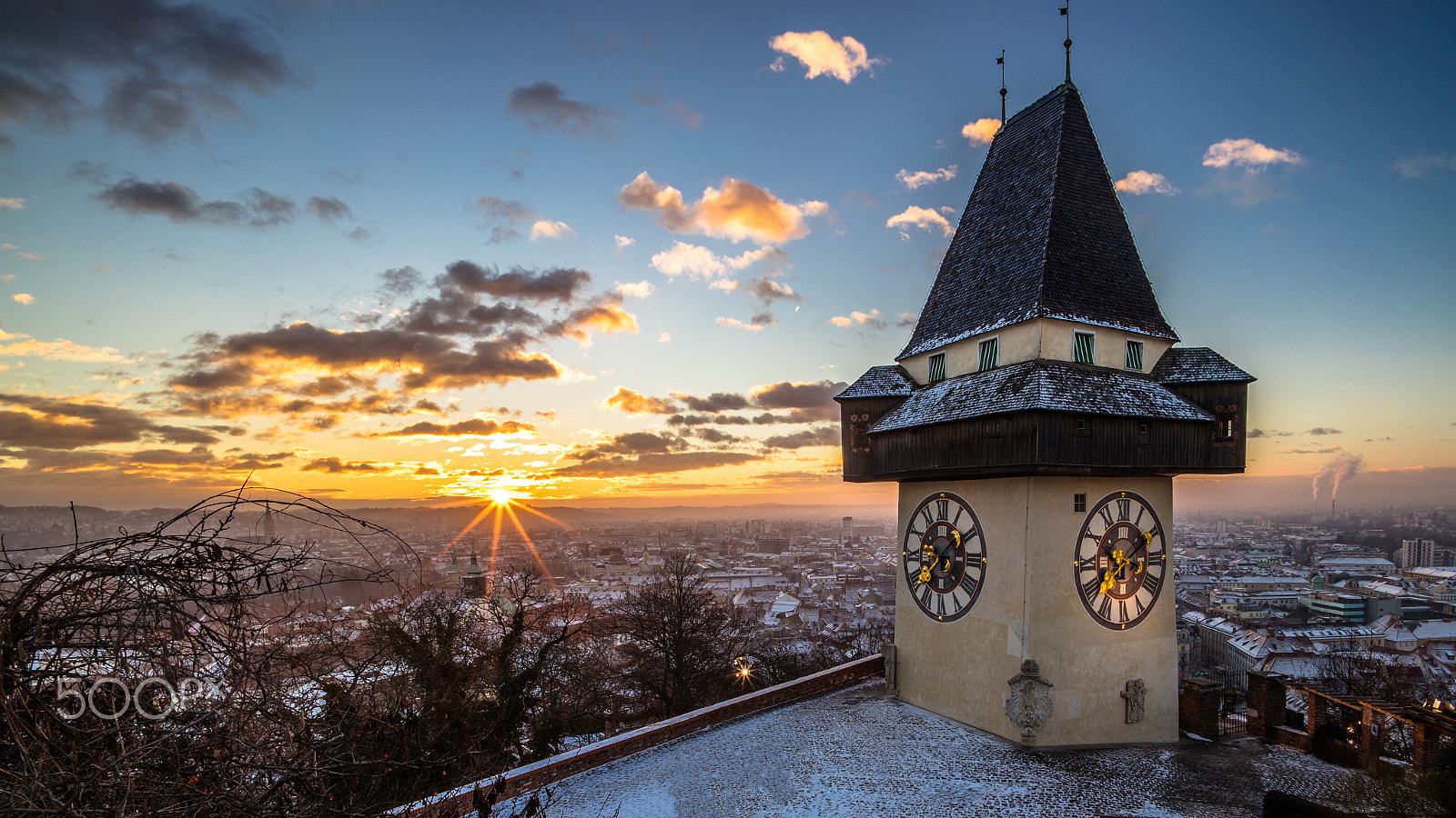 Sony a7 II sample photo. Uhrturm winter photography