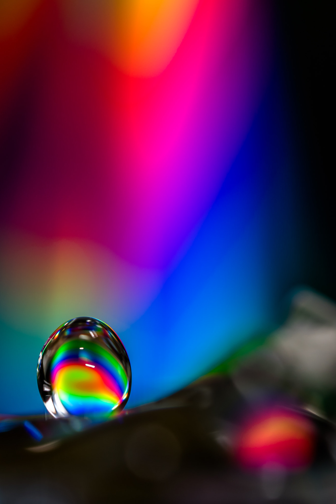 Nikon AF-S Micro-Nikkor 60mm F2.8G ED sample photo. Rainbow drop photography