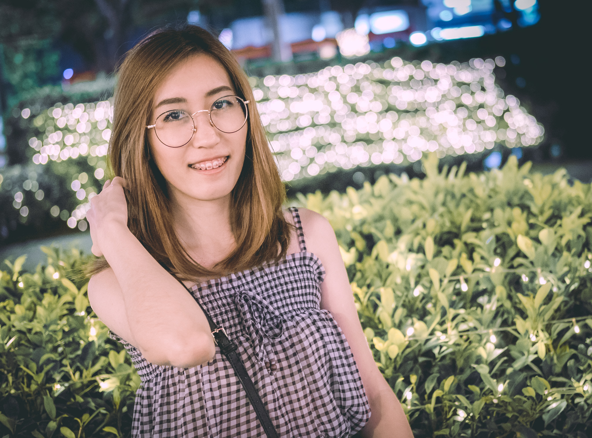 Fujifilm X-E2 + Fujifilm XF 35mm F2 R WR sample photo. A girl and bokeh photography