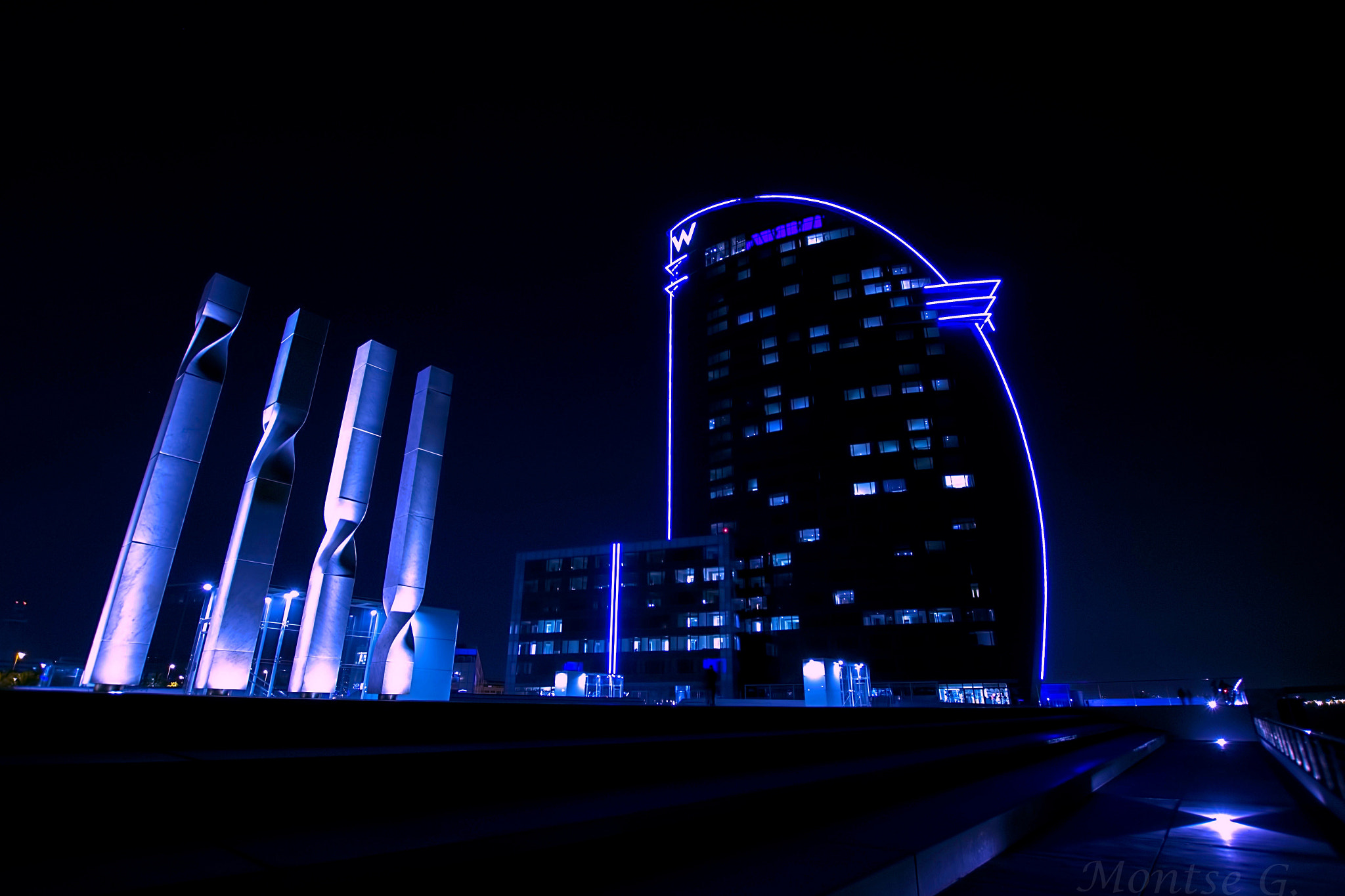 Sigma 10-20mm F3.5 EX DC HSM sample photo. Hotel w. photography