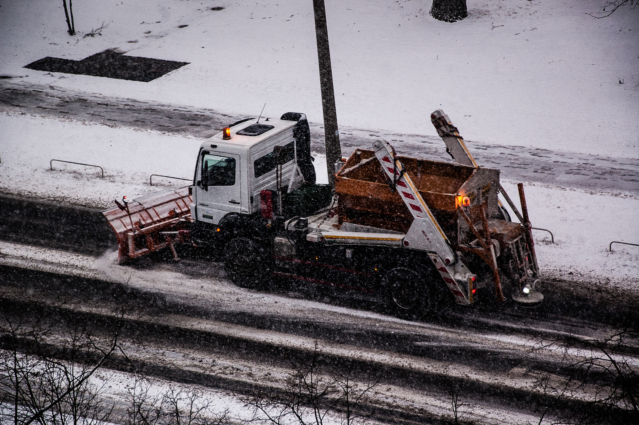 Nikon D70s sample photo. #snow scraper photography