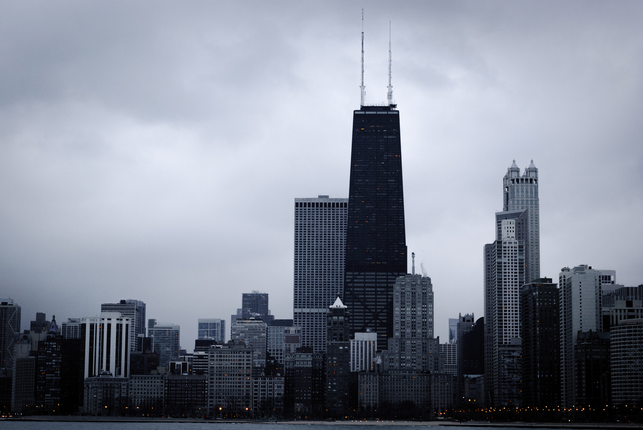 Nikon D80 + Nikon AF-S Nikkor 50mm F1.4G sample photo. Skyscrapers and modern buildings of chicago skyline photography