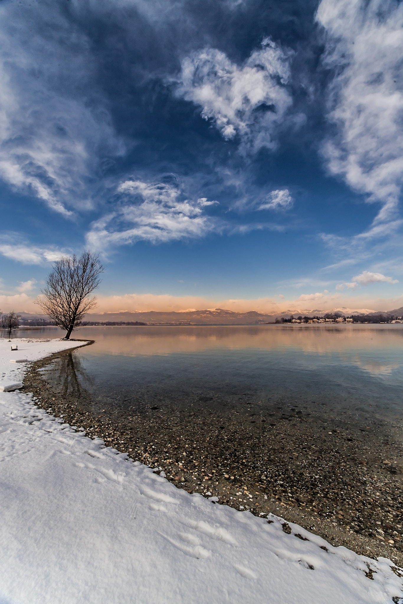 Canon EOS-1D X sample photo. Heart in cloud photography