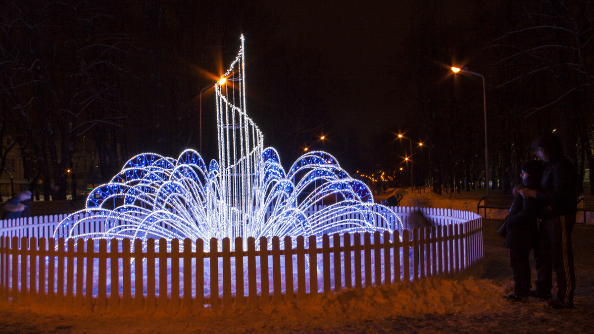 Canon EOS 50D sample photo. Chernigov new year's photography
