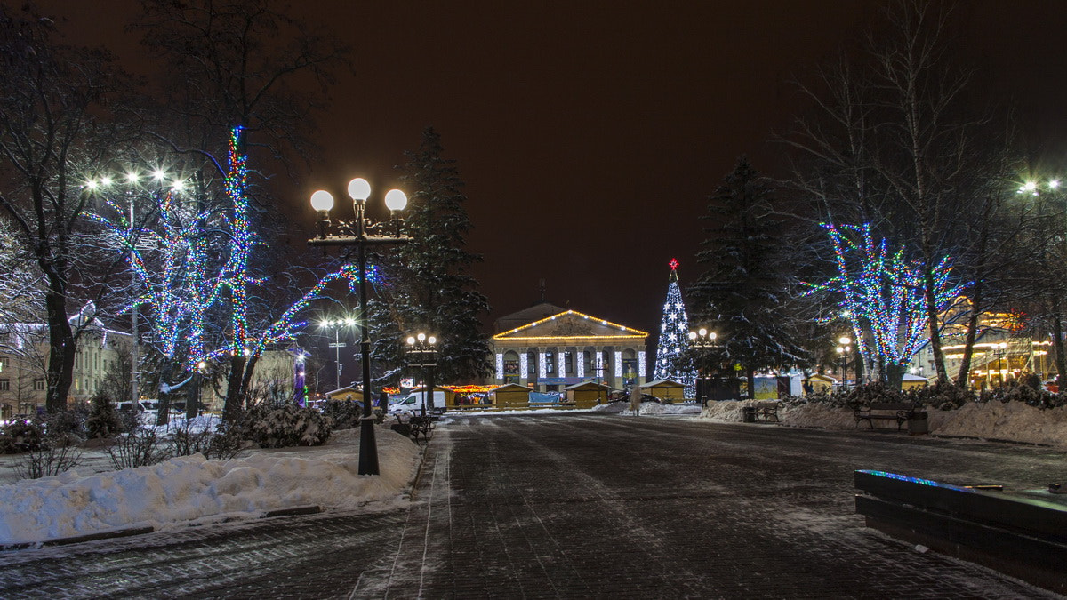 Canon EOS 50D sample photo. Chernigov new year's photography