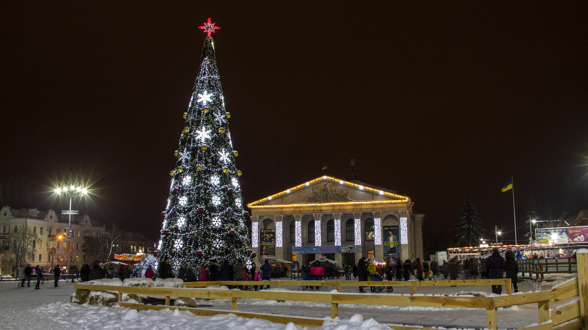 Canon EOS 50D sample photo. Chernigov new year's photography