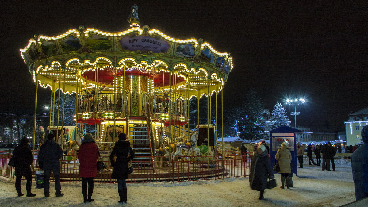 Canon EOS 50D sample photo. Chernigov new year's photography