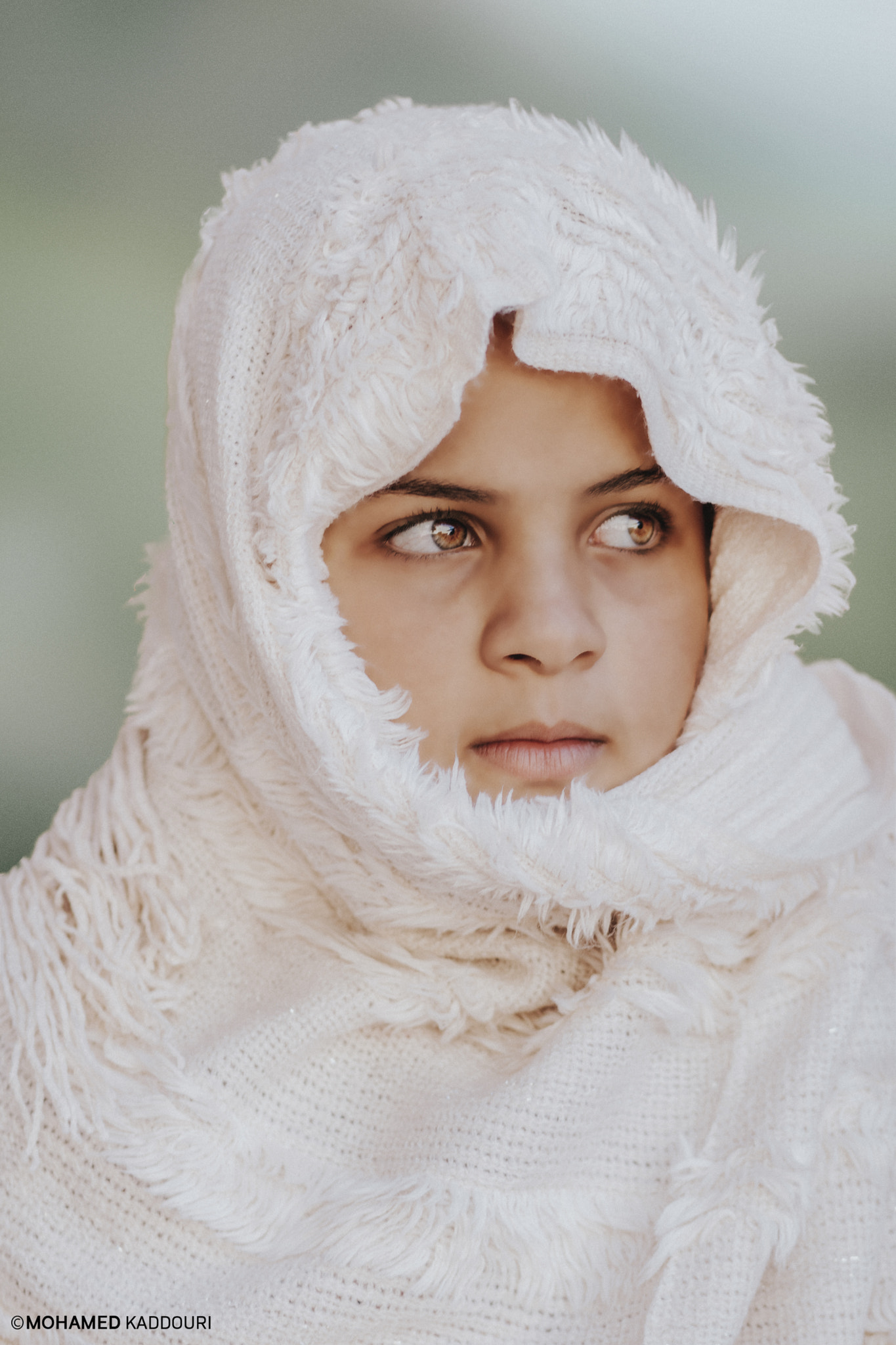 Canon EOS 750D (EOS Rebel T6i / EOS Kiss X8i) + Canon EF 85mm F1.8 USM sample photo. Innocent eyes photography