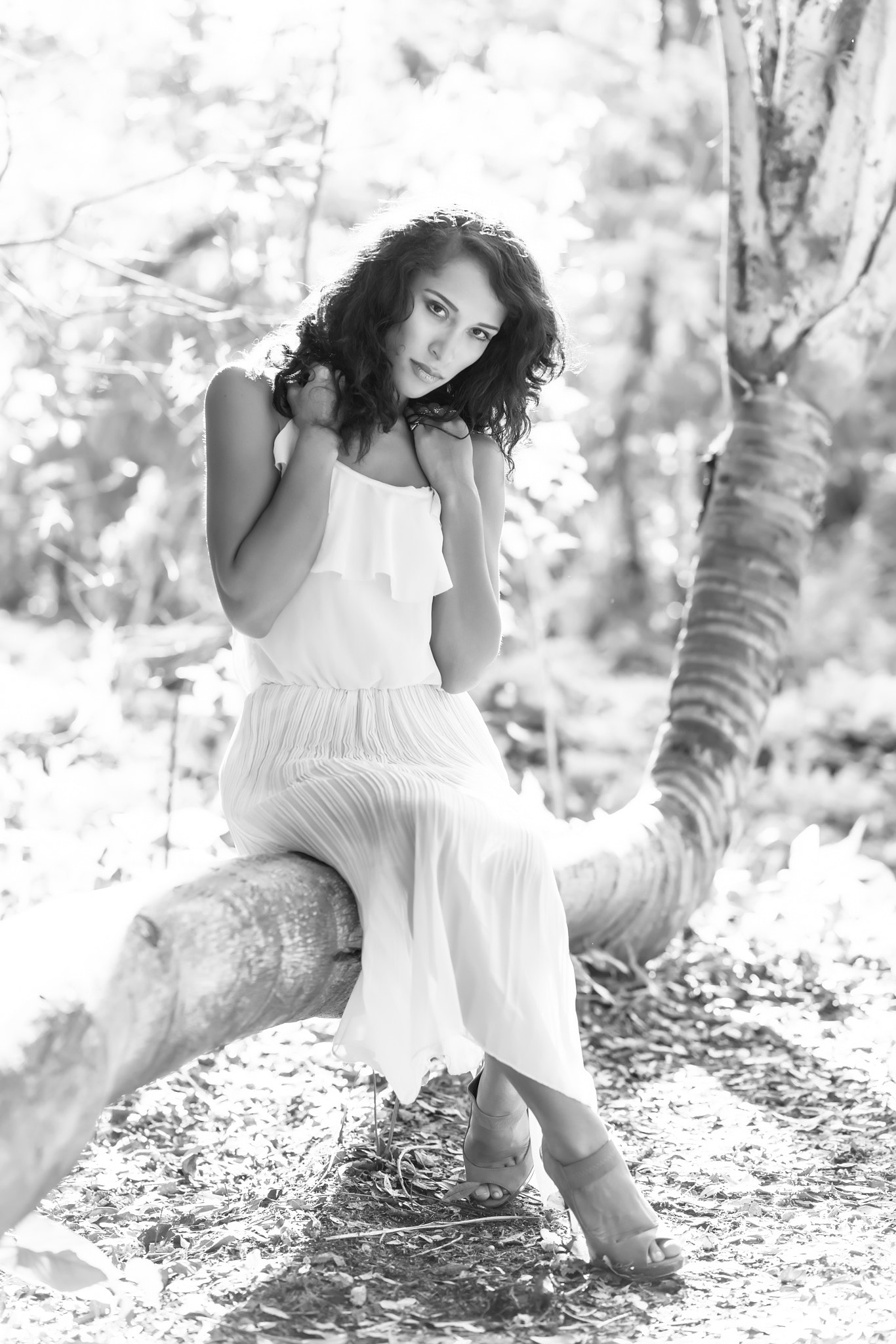 Sony a7R + ZEISS Batis 85mm F1.8 sample photo. Black and white queen photography