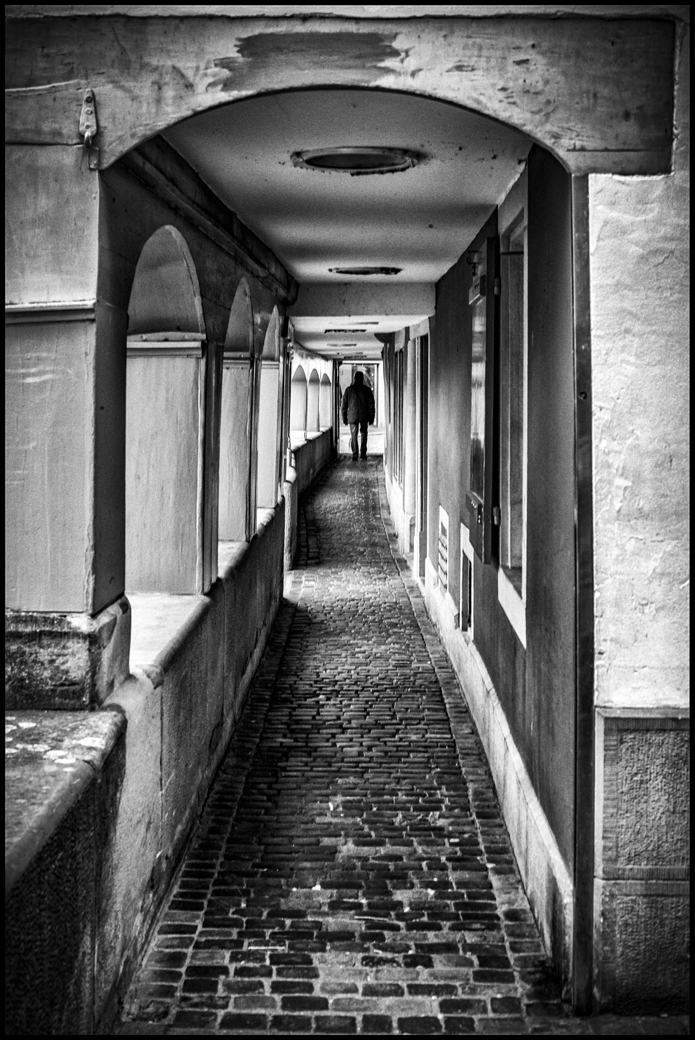 Leica Noctilux-M 50mm F0.95 ASPH sample photo. Tunnel .... photography