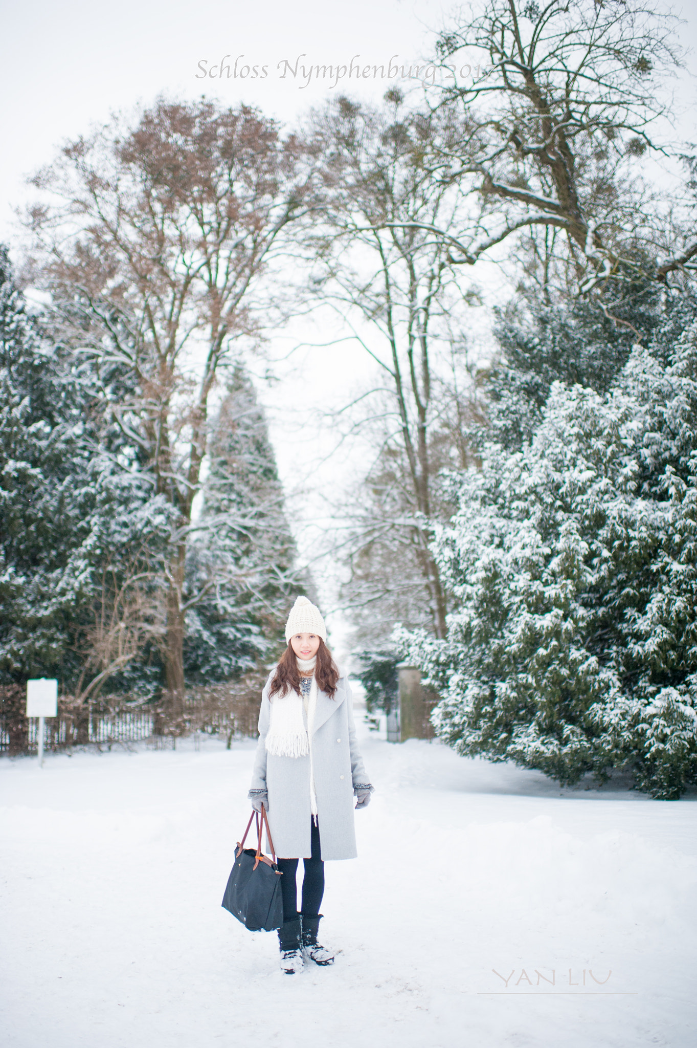 Nikon D700 sample photo. Tree and a girl photography