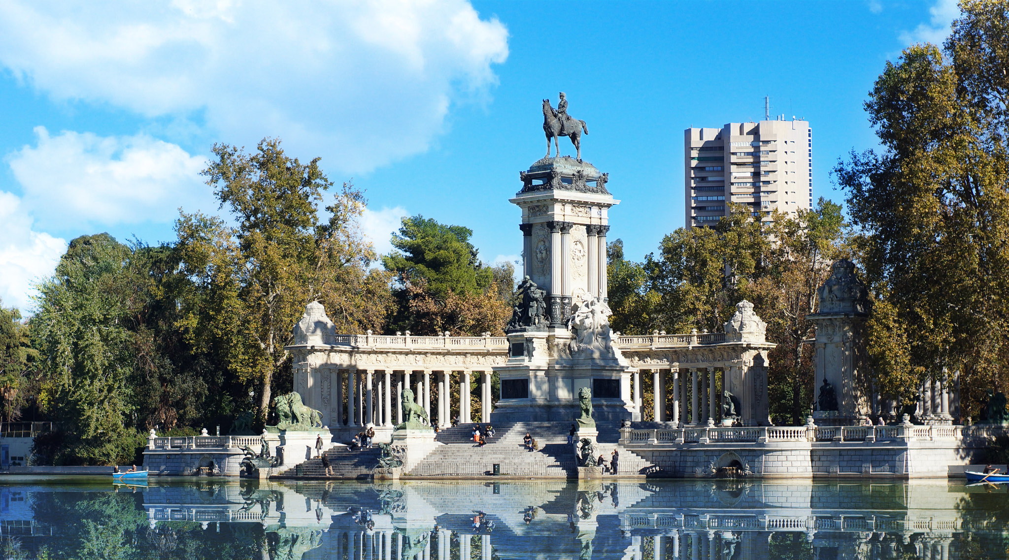 Sony SLT-A77 + Minolta AF 50mm F1.7 sample photo. Madrid buen retiro park photography