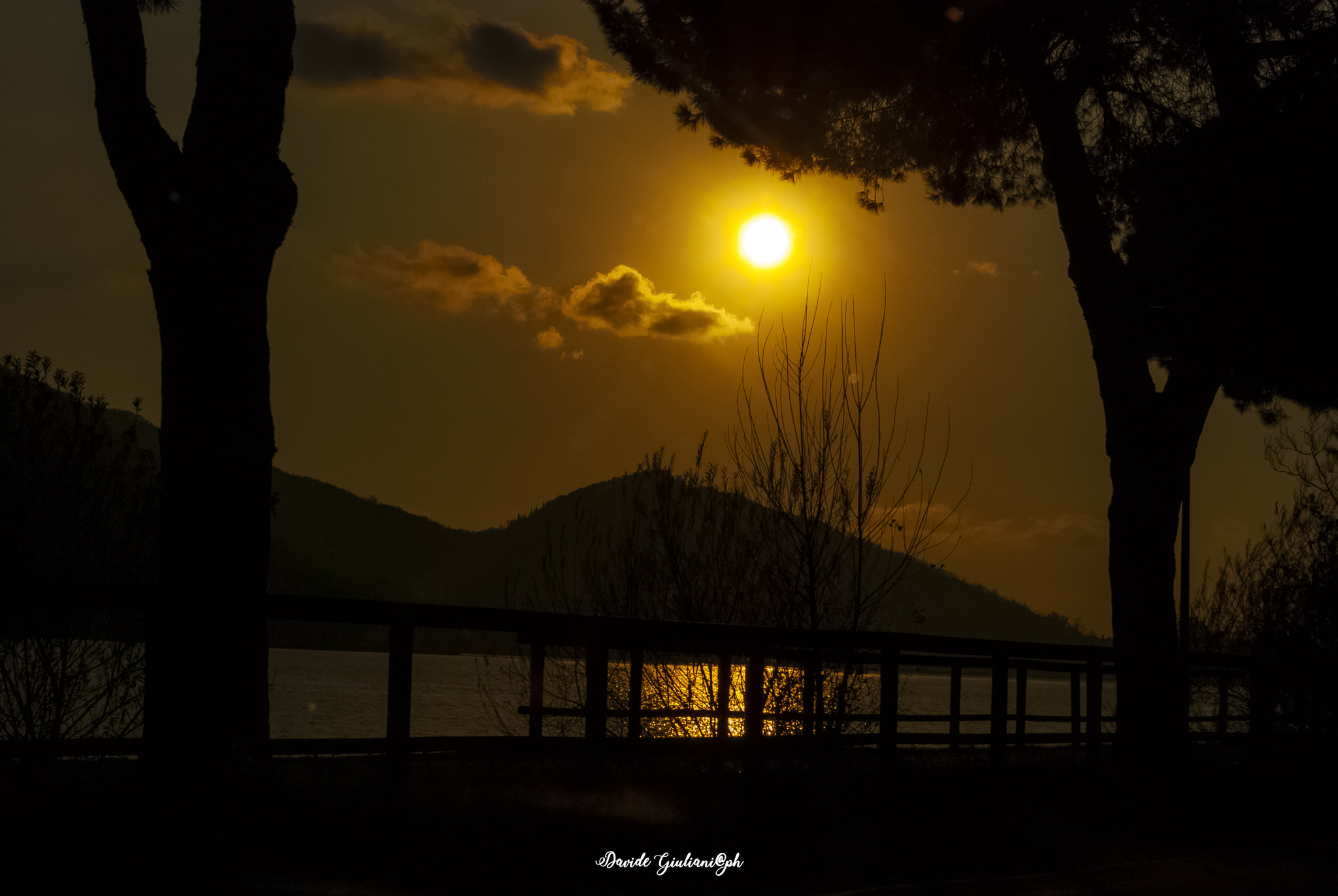 Nikon D80 sample photo. Lago di iseo photography