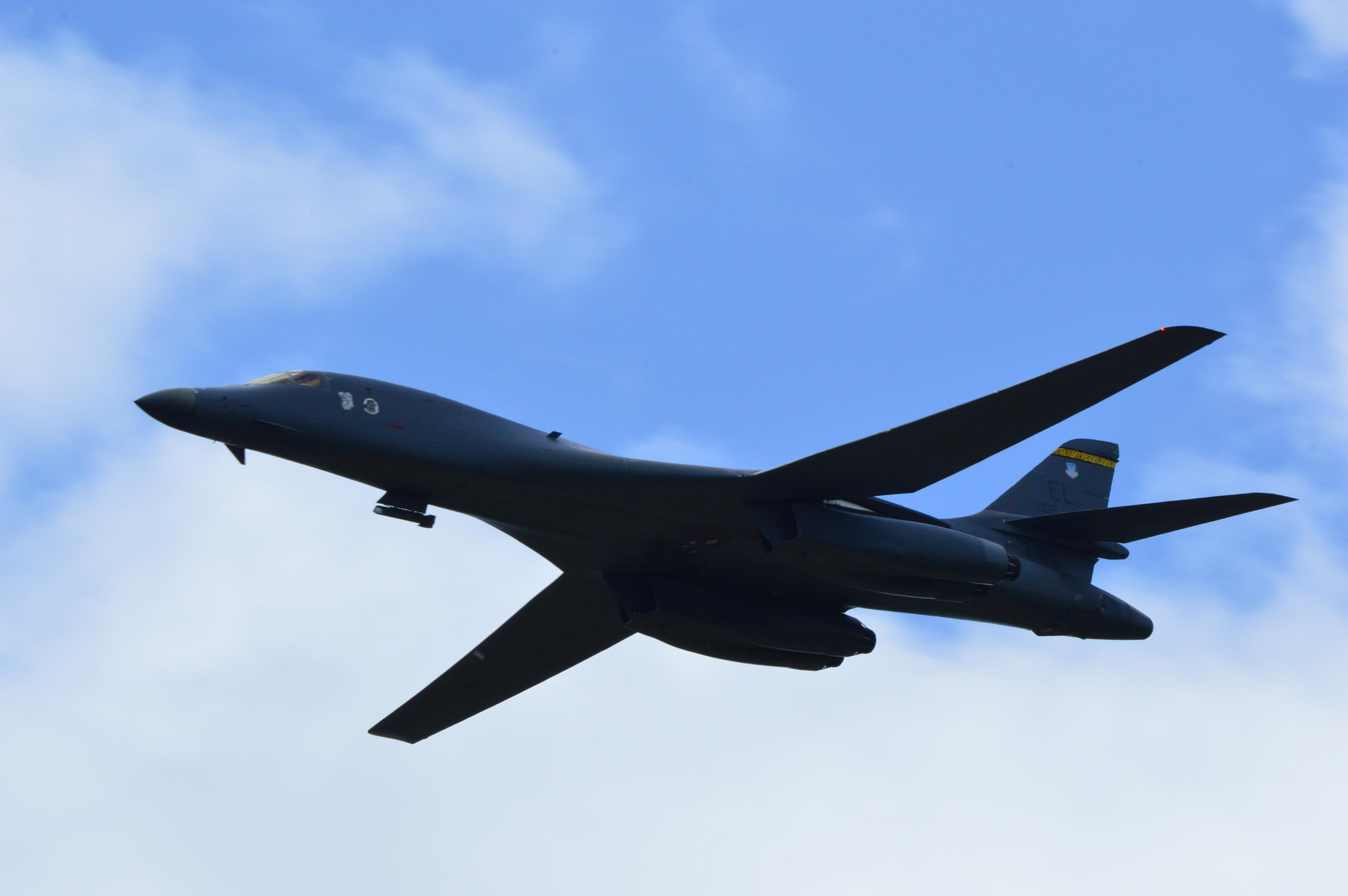 Nikon D3200 + Tamron SP 150-600mm F5-6.3 Di VC USD sample photo. B-1b lancer airshow flyby photography