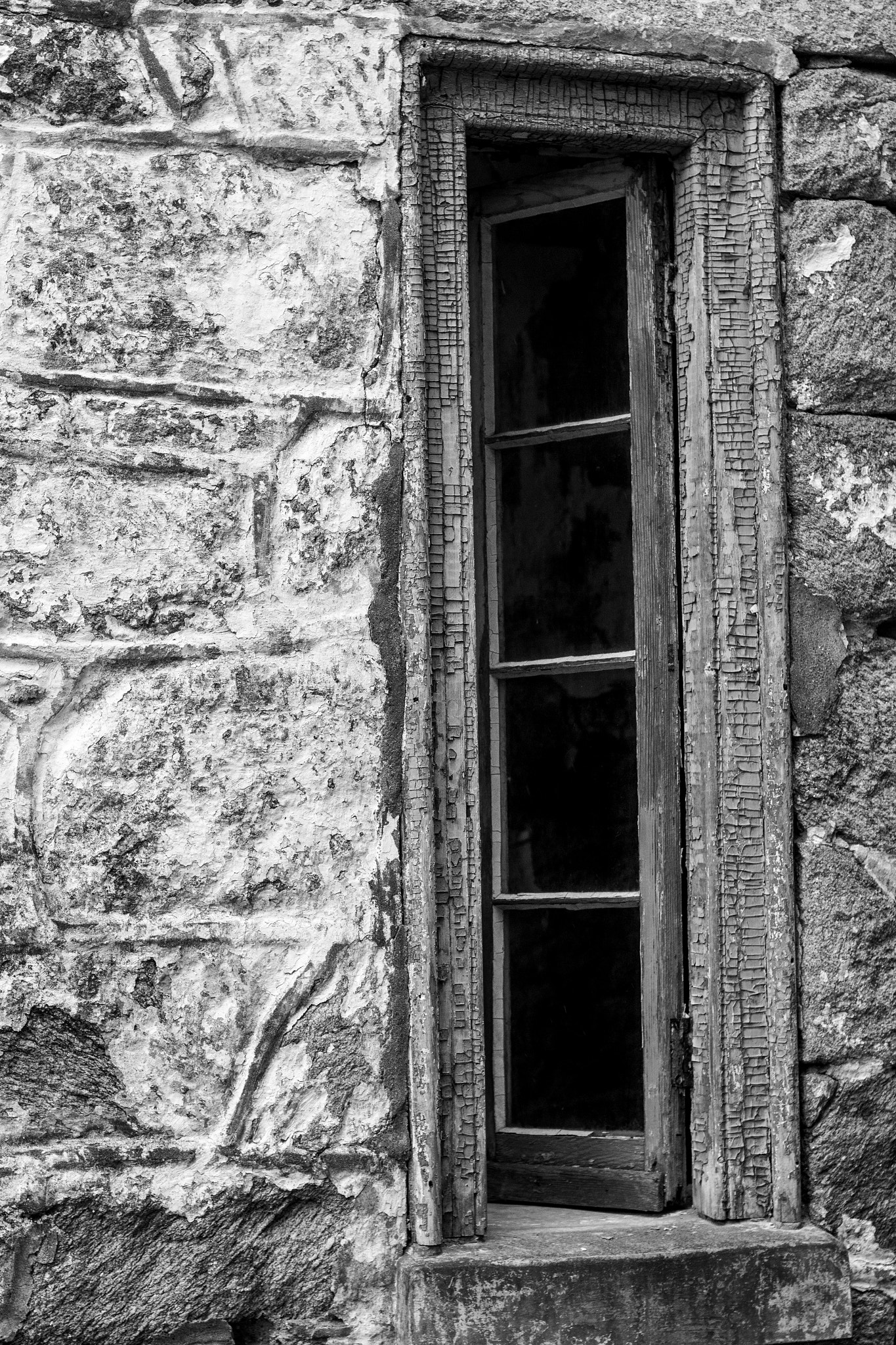 Canon EOS 650D (EOS Rebel T4i / EOS Kiss X6i) sample photo. Window to freedom photography