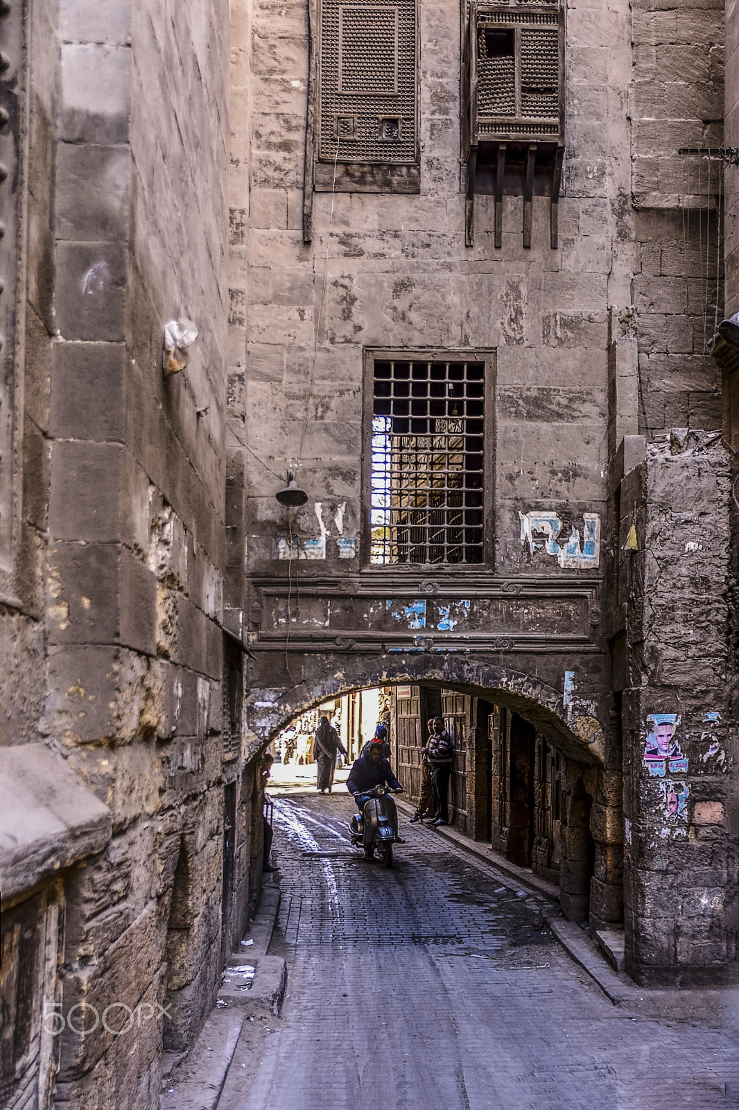 Nikon D7200 + Sigma 18-50mm F2.8 EX DC Macro sample photo. Historical tunnel way at old cairo photography