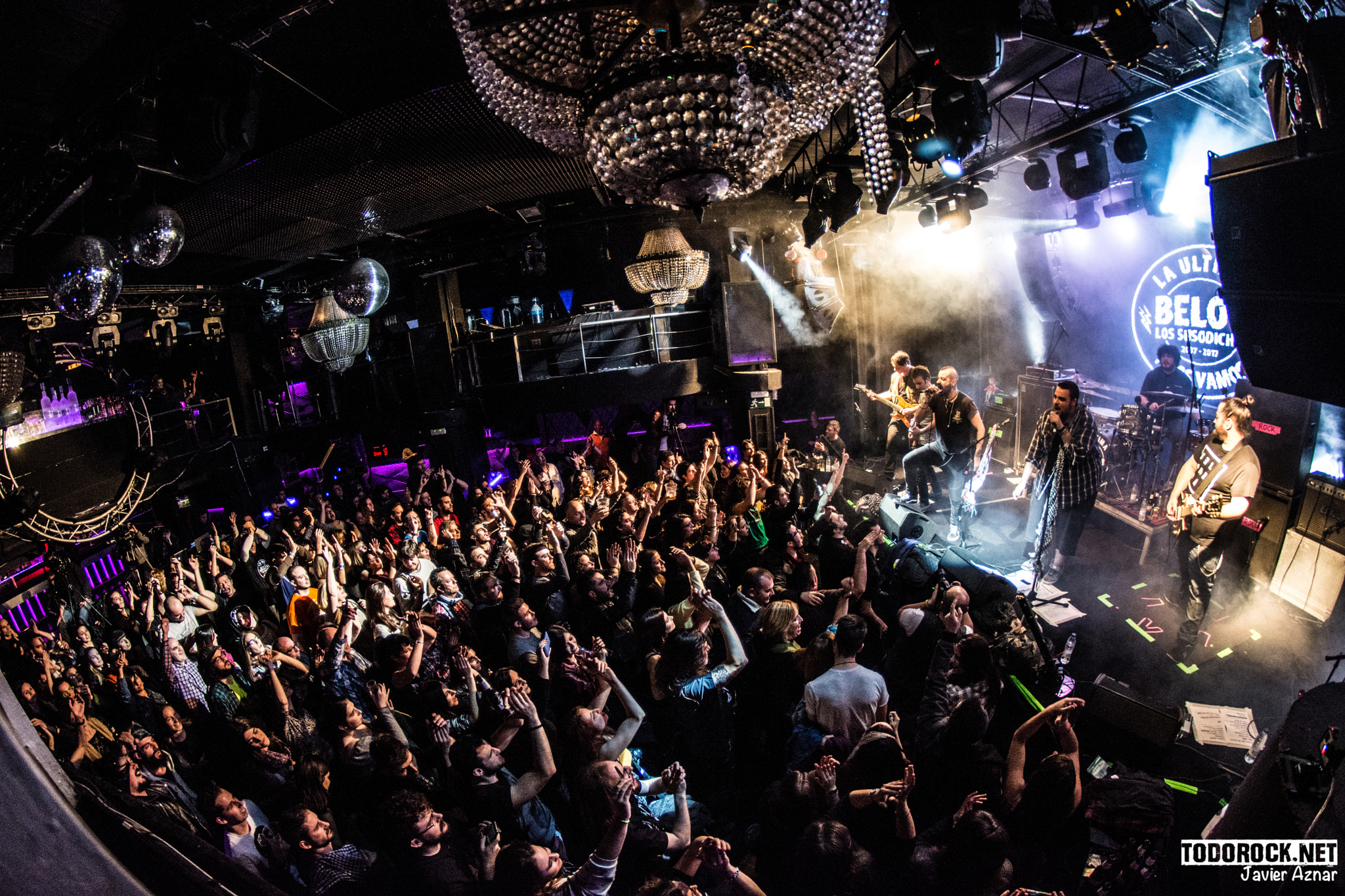 Nikon D7200 + Samyang 8mm F3.5 Aspherical IF MC Fisheye sample photo. Belo y los susodichos @ madrid photography