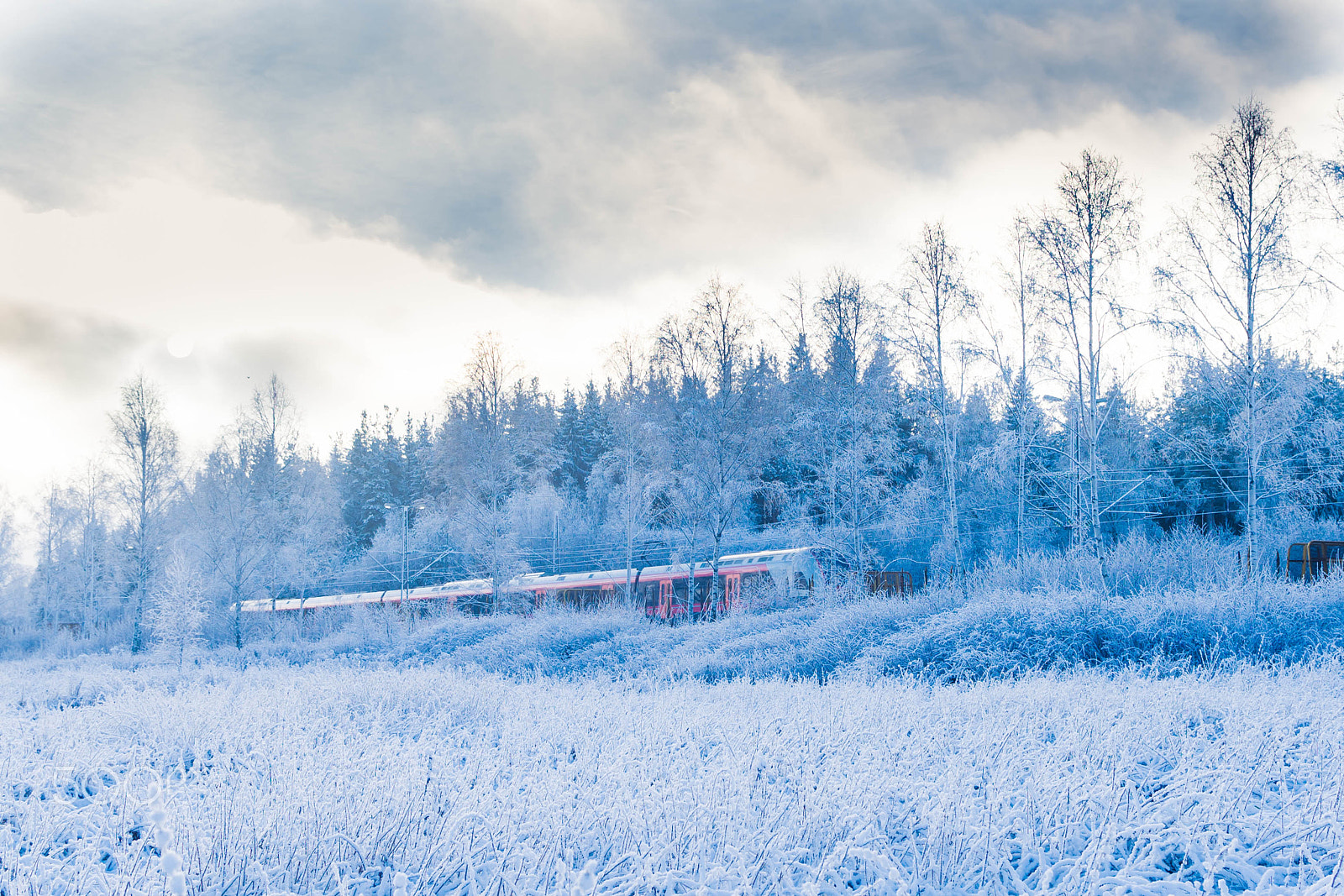 Nikon D600 + Nikon AF-S DX Nikkor 35mm F1.8G sample photo. Winter travel photography