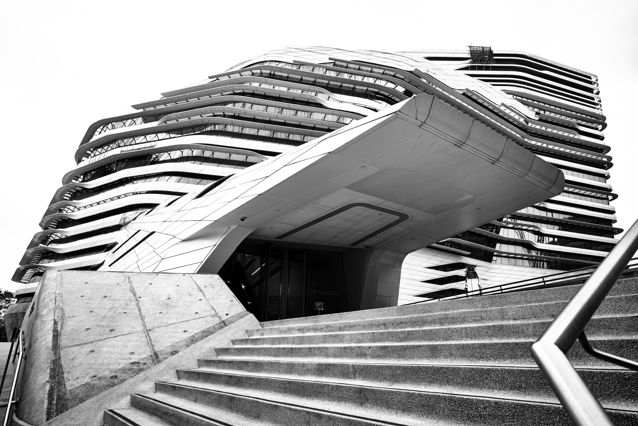 Leica Super-Elmar-M 21mm F3.4 ASPH sample photo. Hadid photography