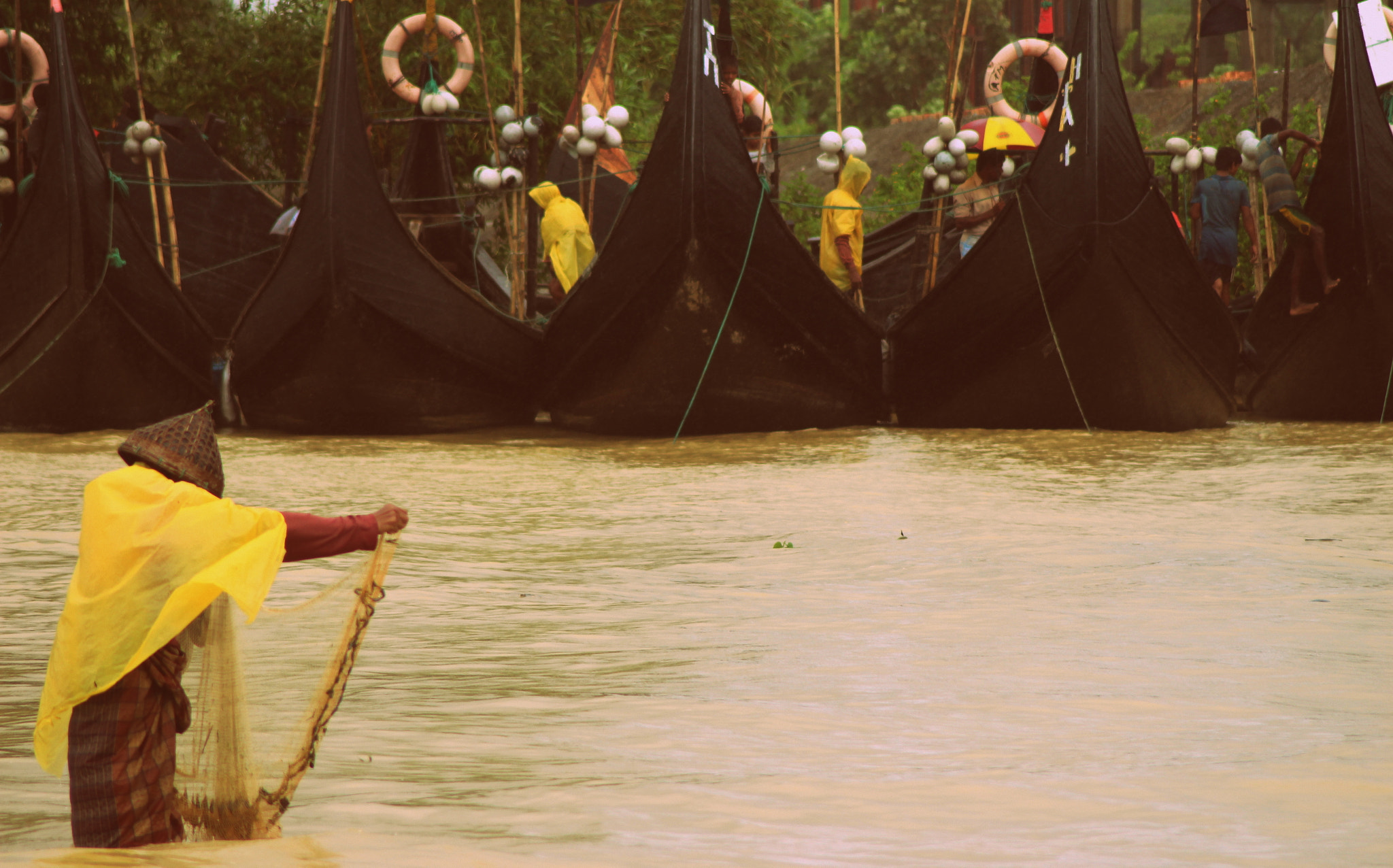 Canon EF 80-200mm F4.5-5.6 II sample photo. Fishing photography