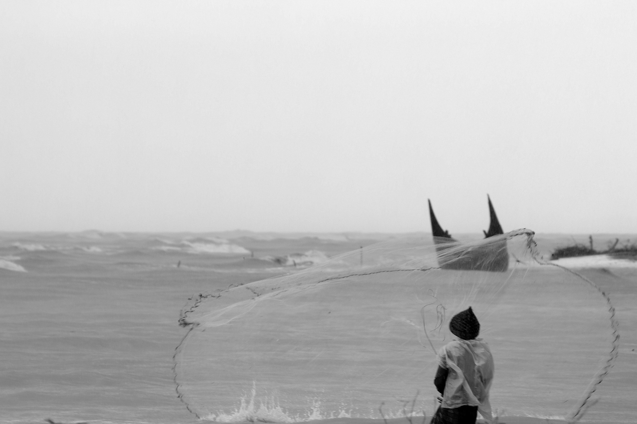 Canon EF 80-200mm F4.5-5.6 II sample photo. Fisherman photography