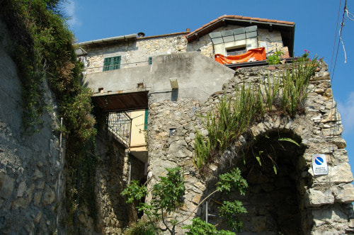 Nikon D70 sample photo. Grimaldi superiore frazione di ventimiglia (im) photography
