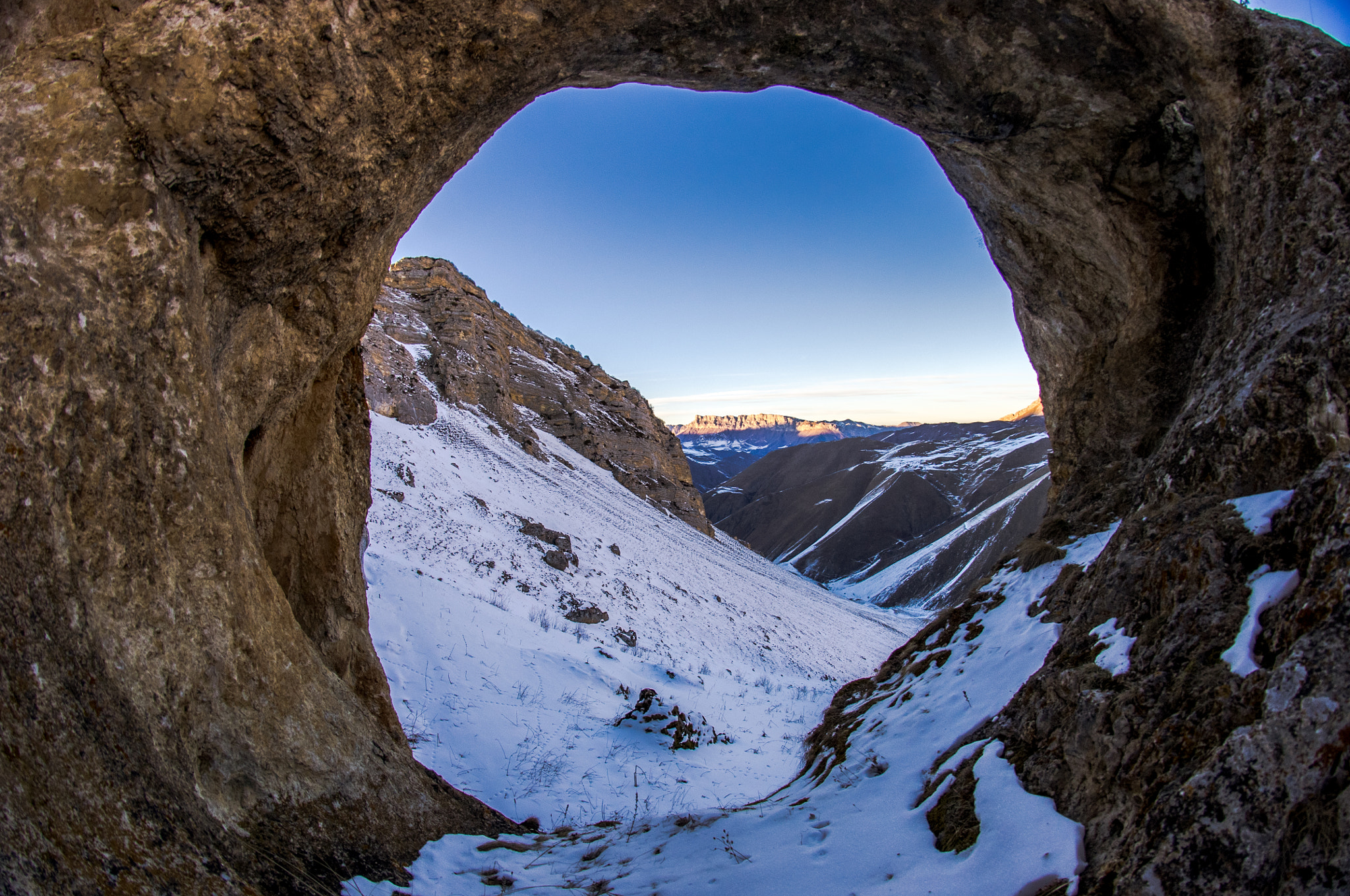 Pentax K-r + A Series Lens sample photo. Winter window photography