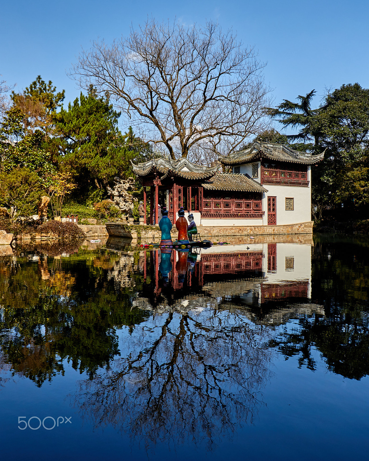Canon EF 16-35mm F2.8L II USM sample photo. A traditional chinese garden photography