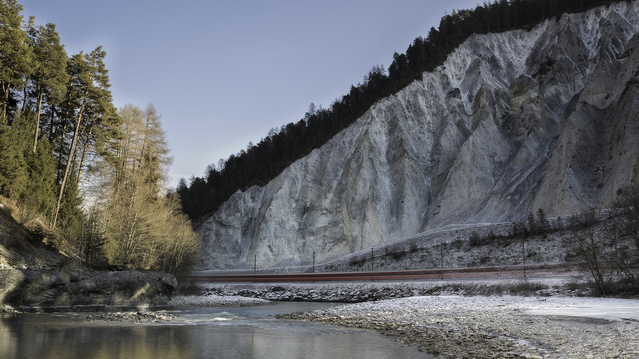 AF Nikkor 28mm f/1.4D sample photo. Streifzug rheinschlucht photography