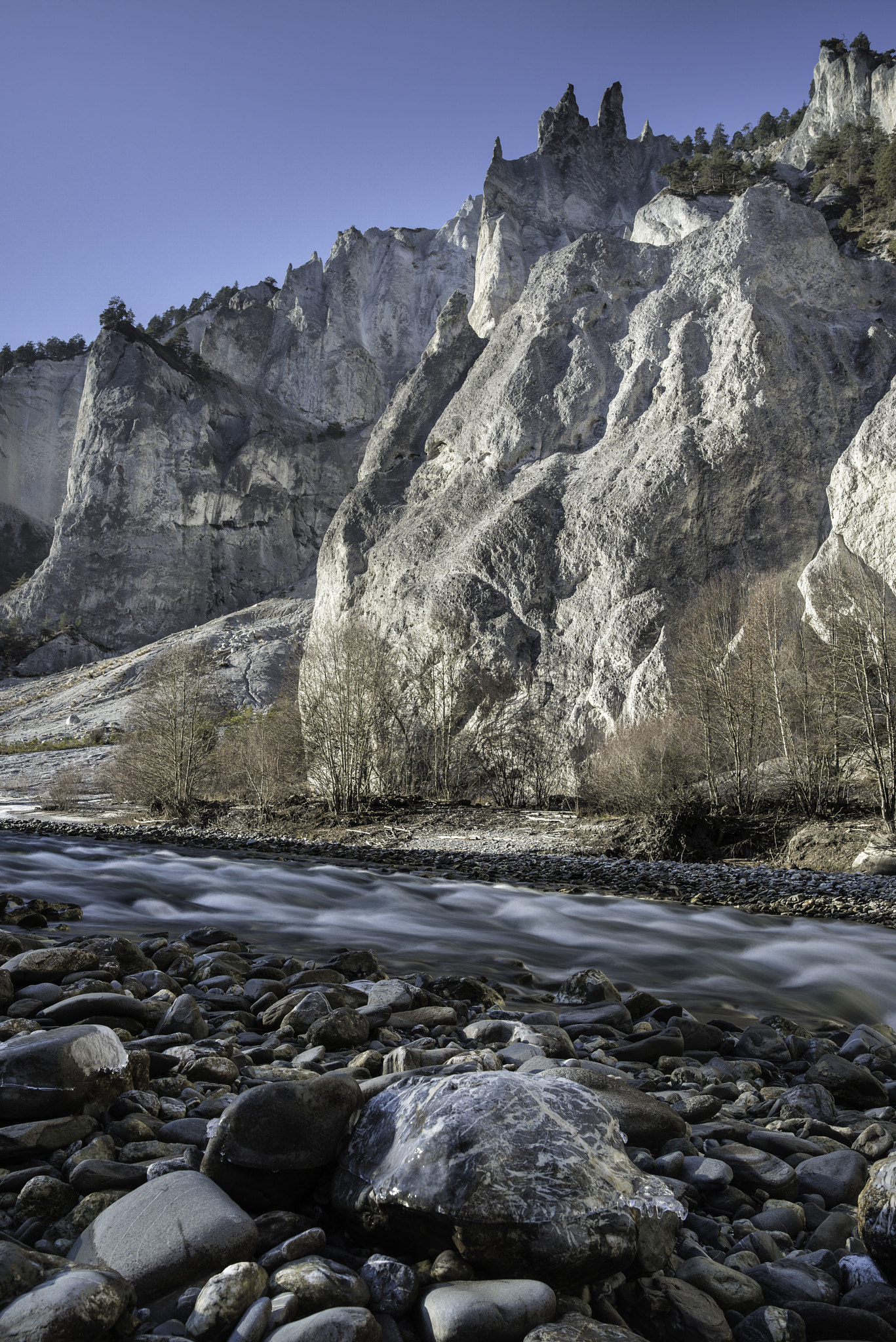 AF Nikkor 28mm f/1.4D sample photo. Rheinschlucht photography