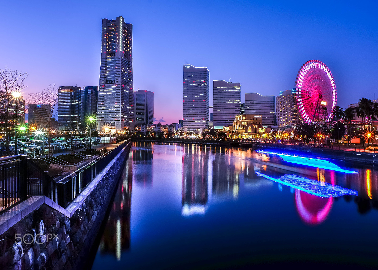 Fujifilm XC 16-50mm F3.5-5.6 OIS sample photo. Yokohama at dusk photography