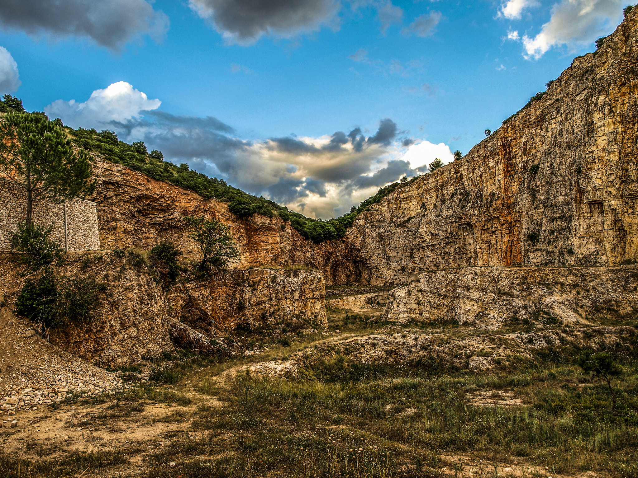 OLYMPUS 14-42mm Lens sample photo. Ravines photography