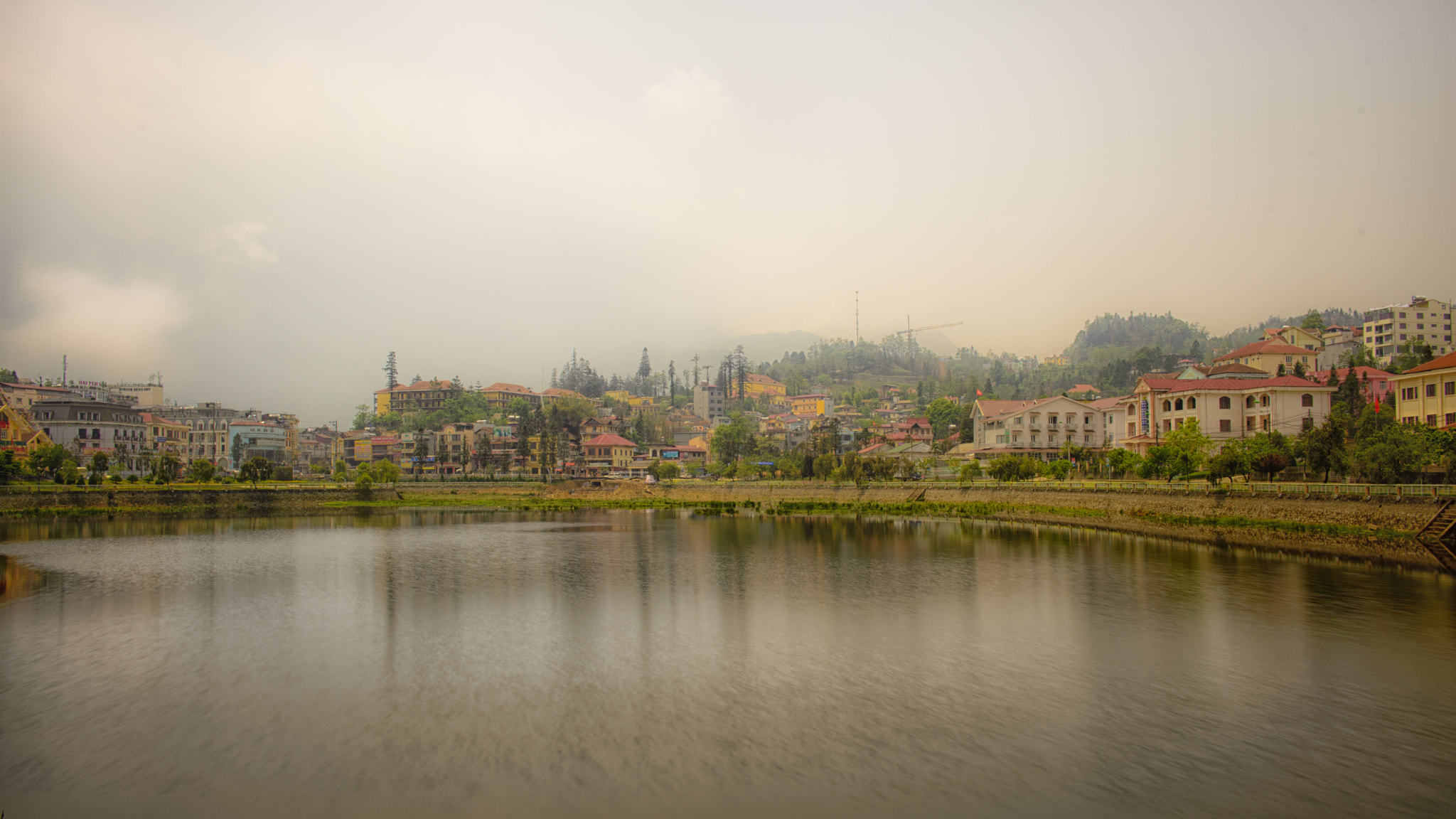 Nikon D600 sample photo. City lake in sa pa photography